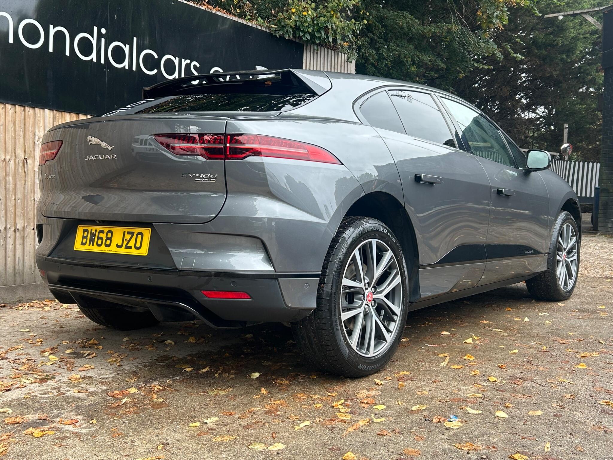 Jaguar I-Pace view 17