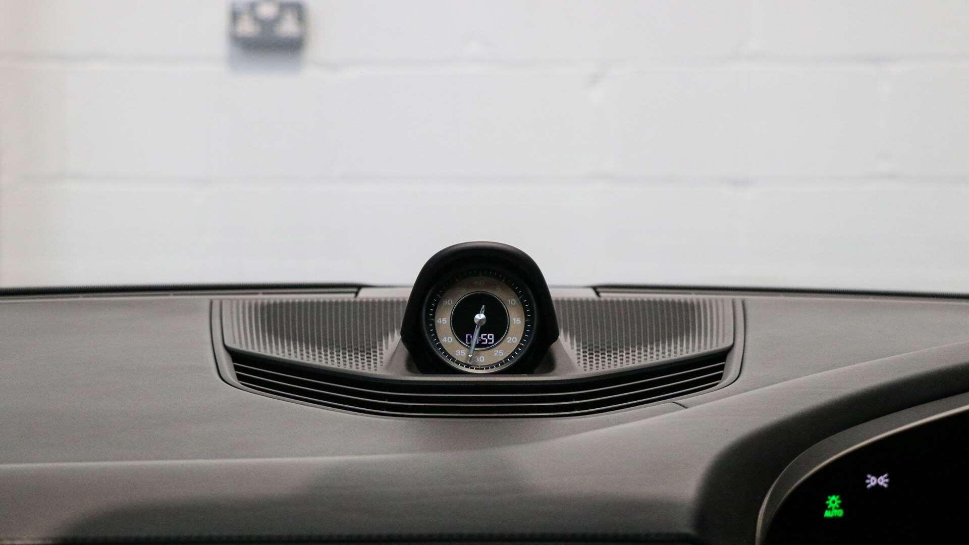 Porsche Taycan view 26