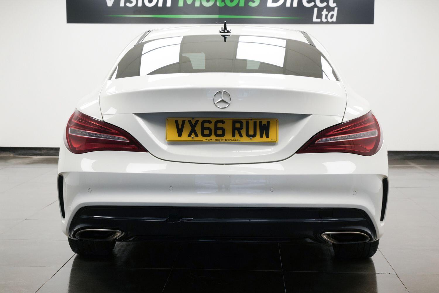 Mercedes-Benz Cla view 3