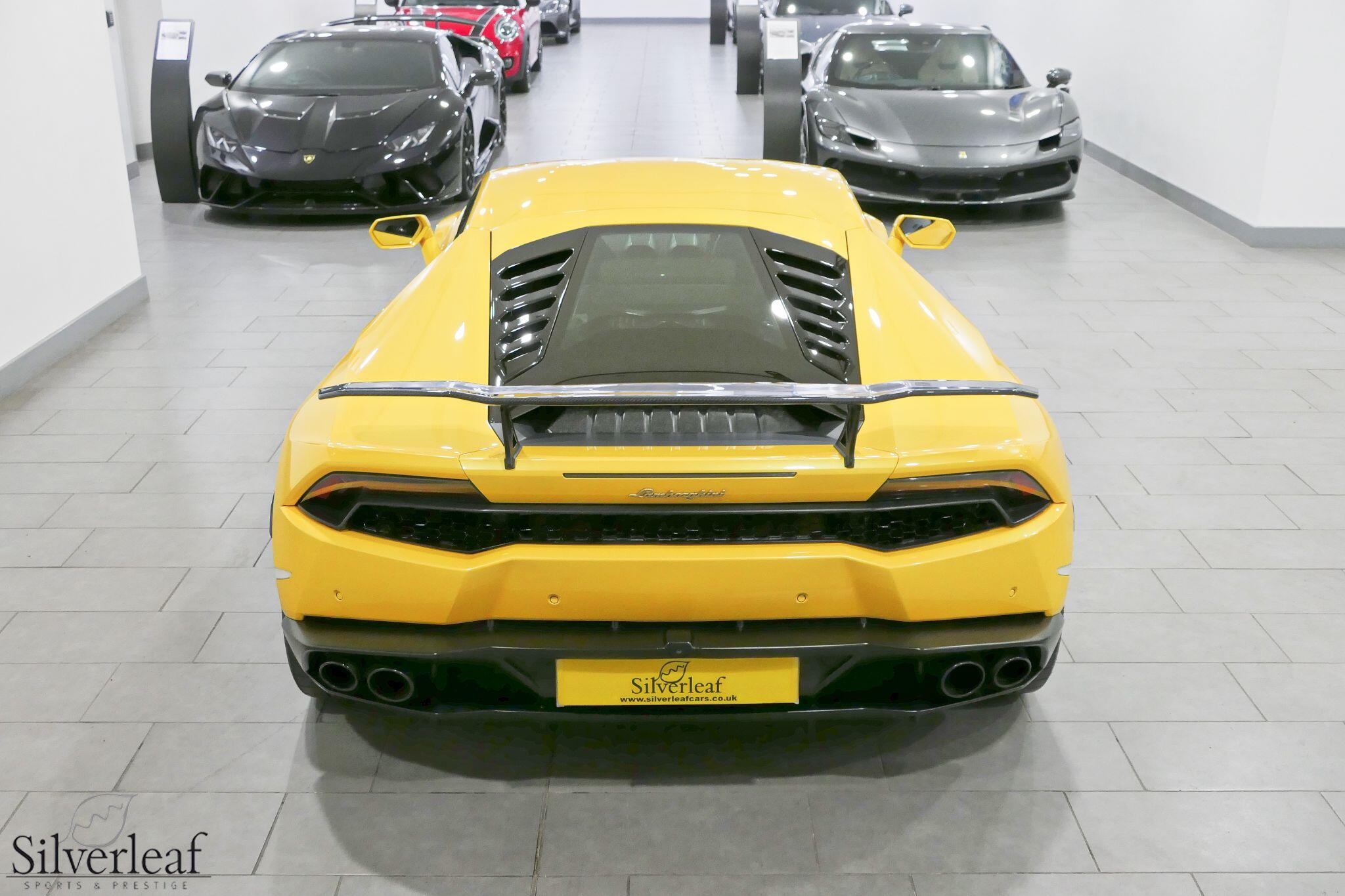 Lamborghini LP 610-4 view 38