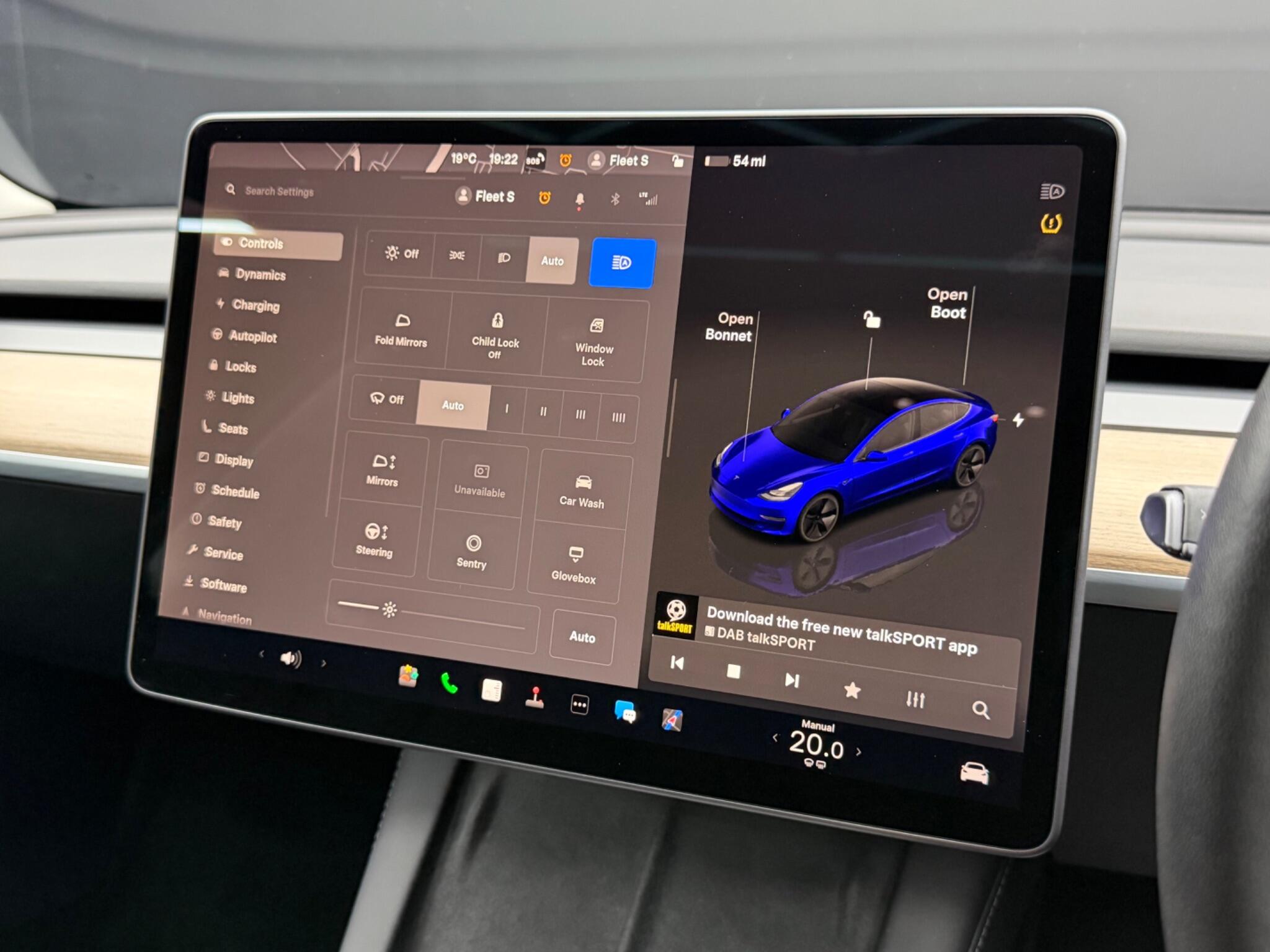 Tesla Model 3 view 30