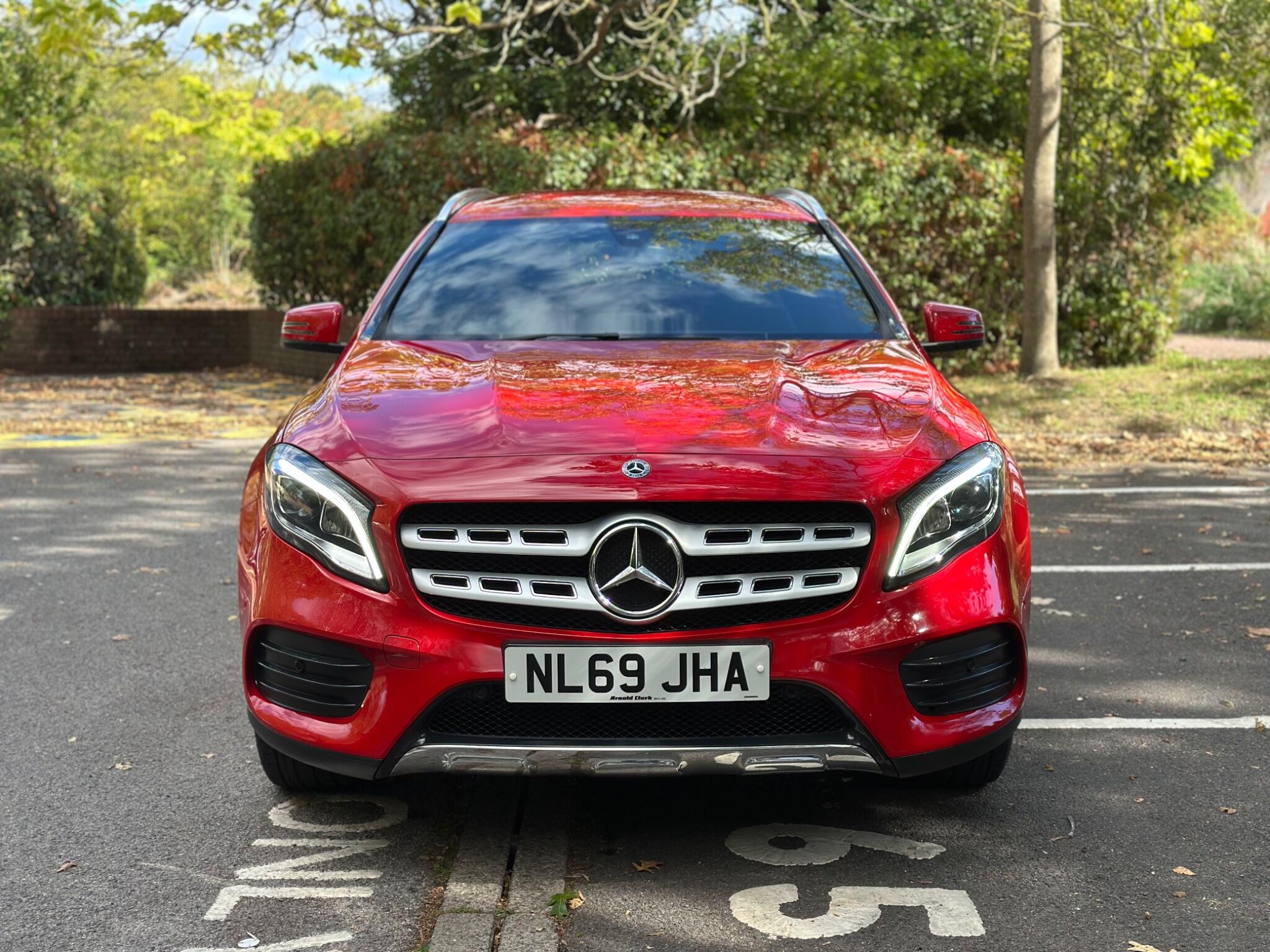 Mercedes-Benz Gla view 9
