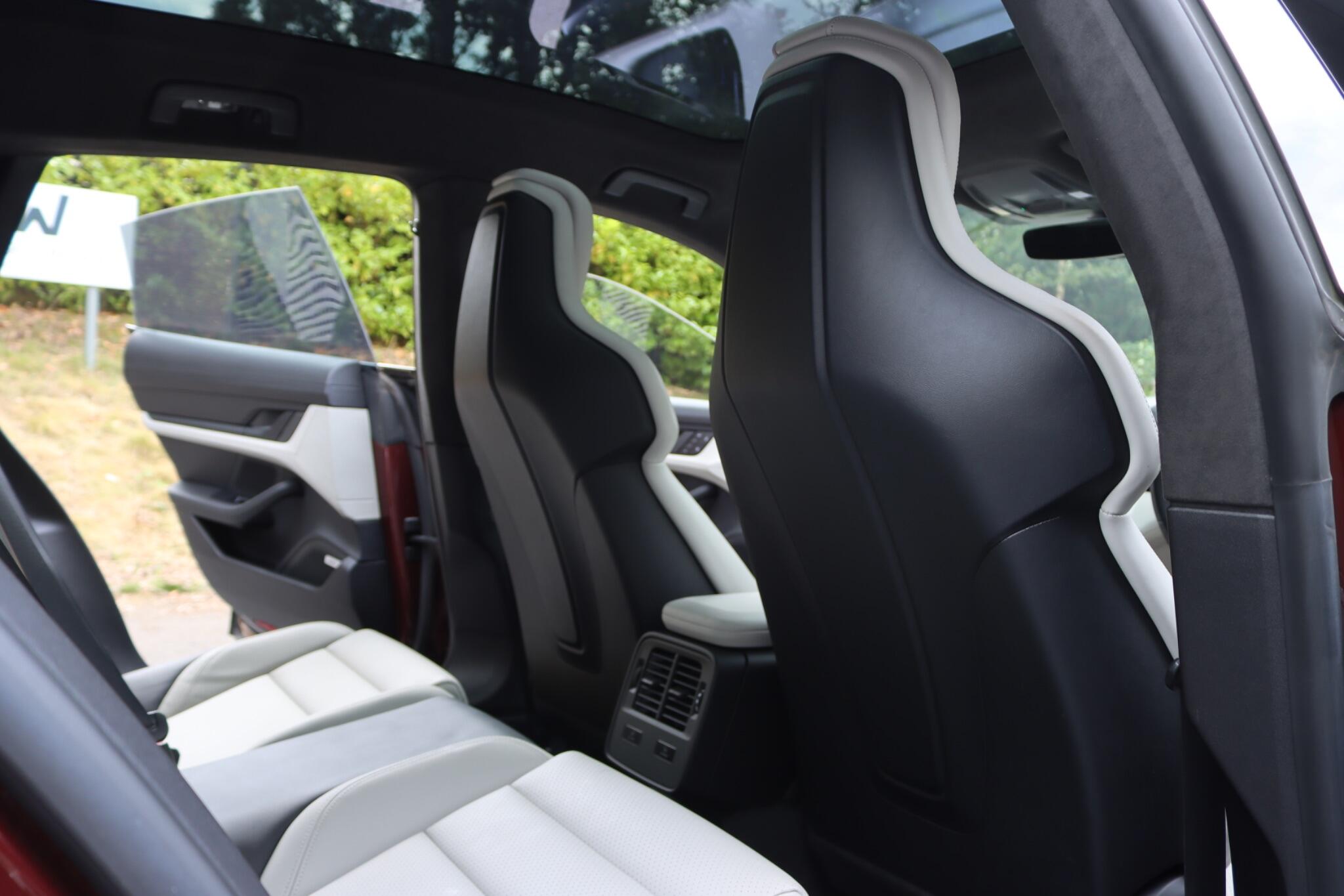 Porsche Taycan view 73