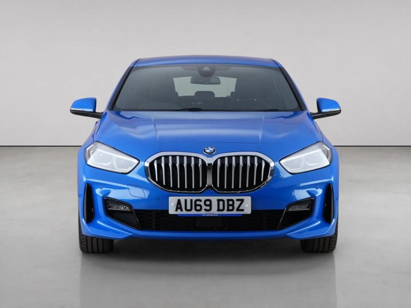 BMW 1 Series view 41