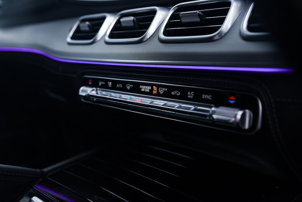 Mercedes-Benz GLE view 19