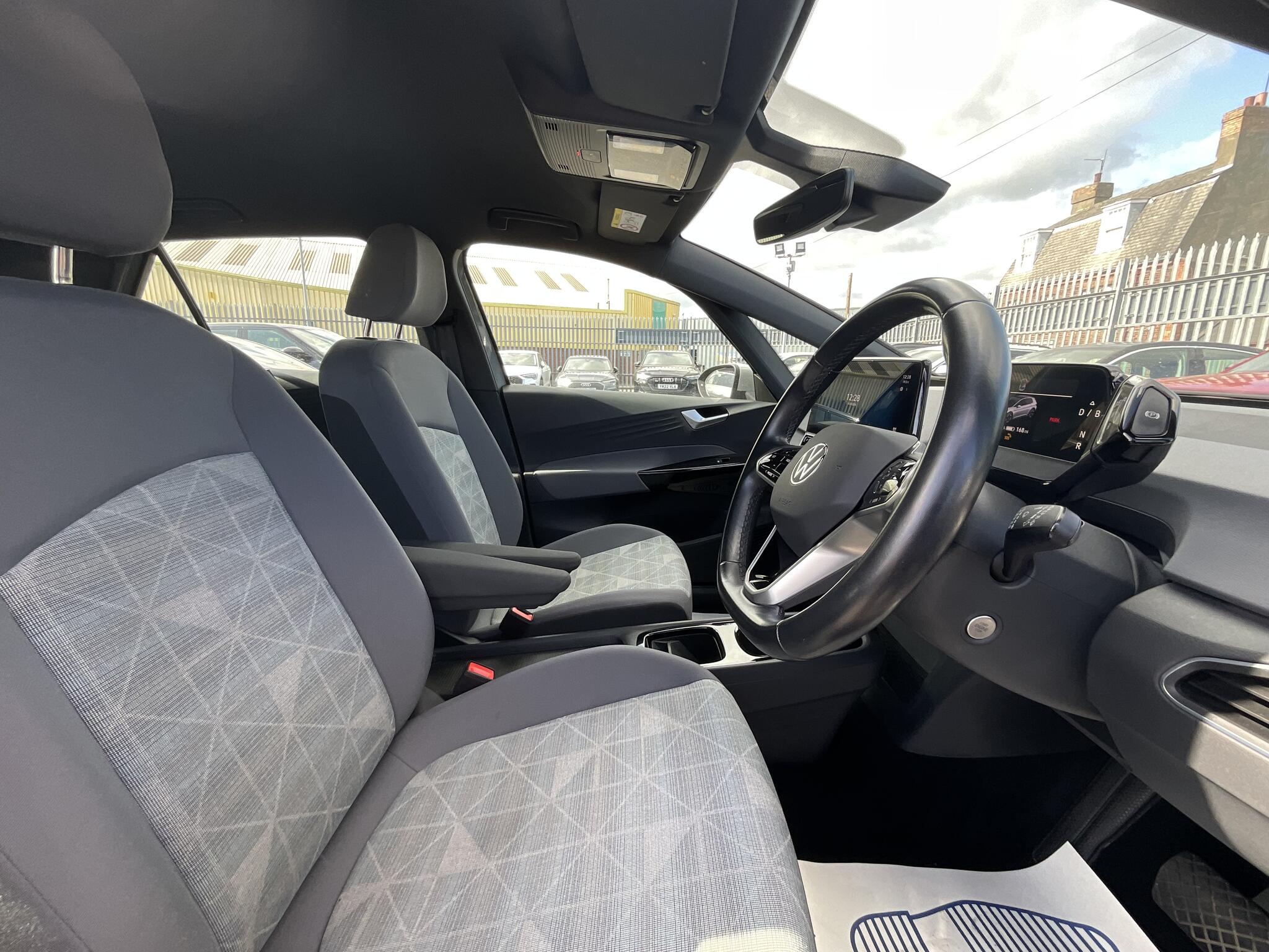 Volkswagen ID.3 view 9