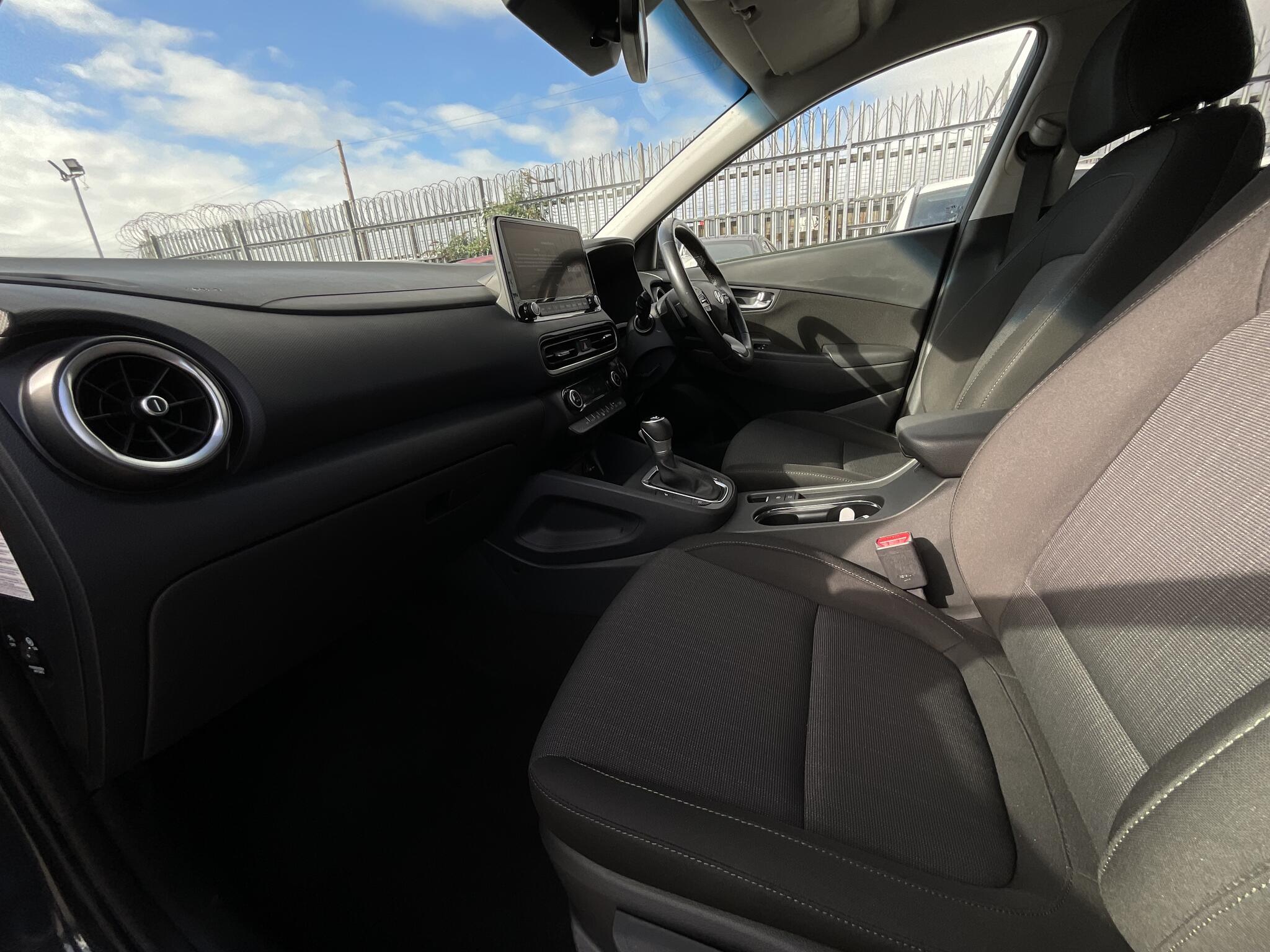 Hyundai Kona view 16