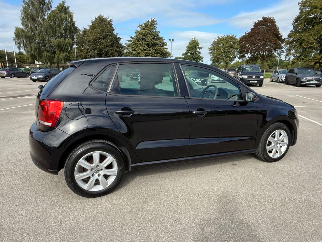 Volkswagen Polo view 28