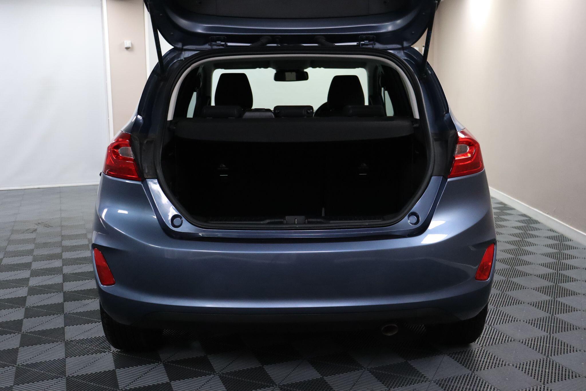 Ford Fiesta view 14