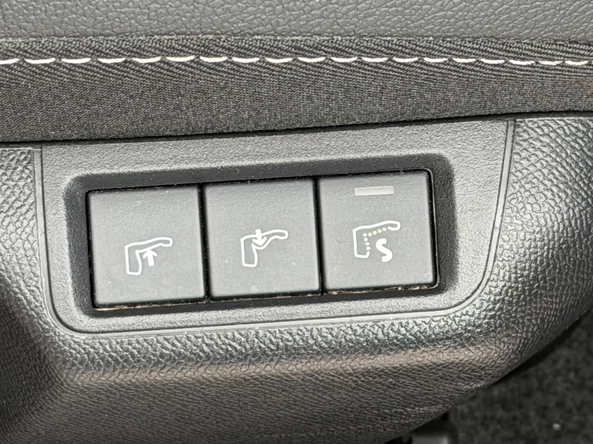 Vauxhall Corsa Electric view 19
