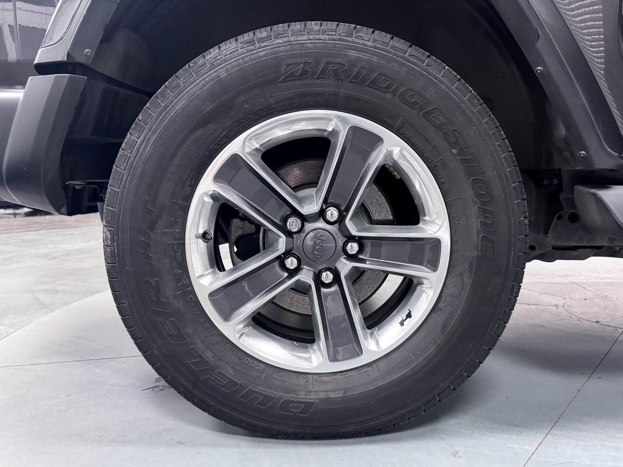 Jeep Wrangler view 46
