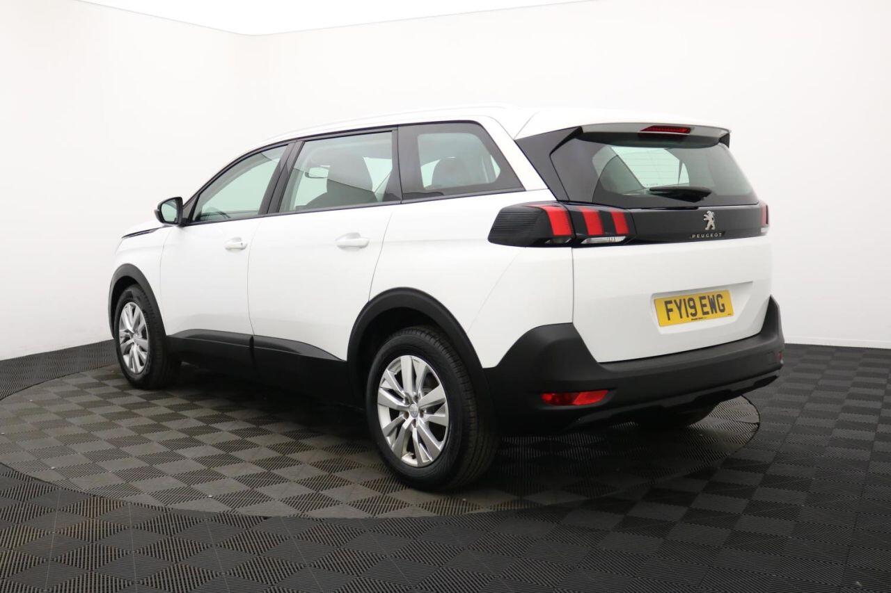 Peugeot 5008 view 7