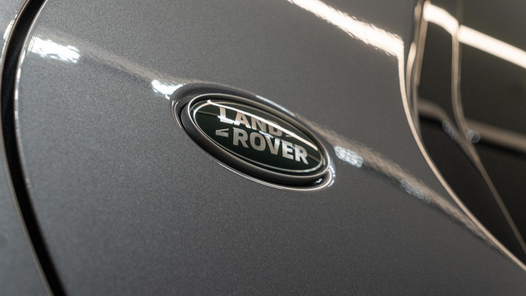 Land Rover Discovery view 75