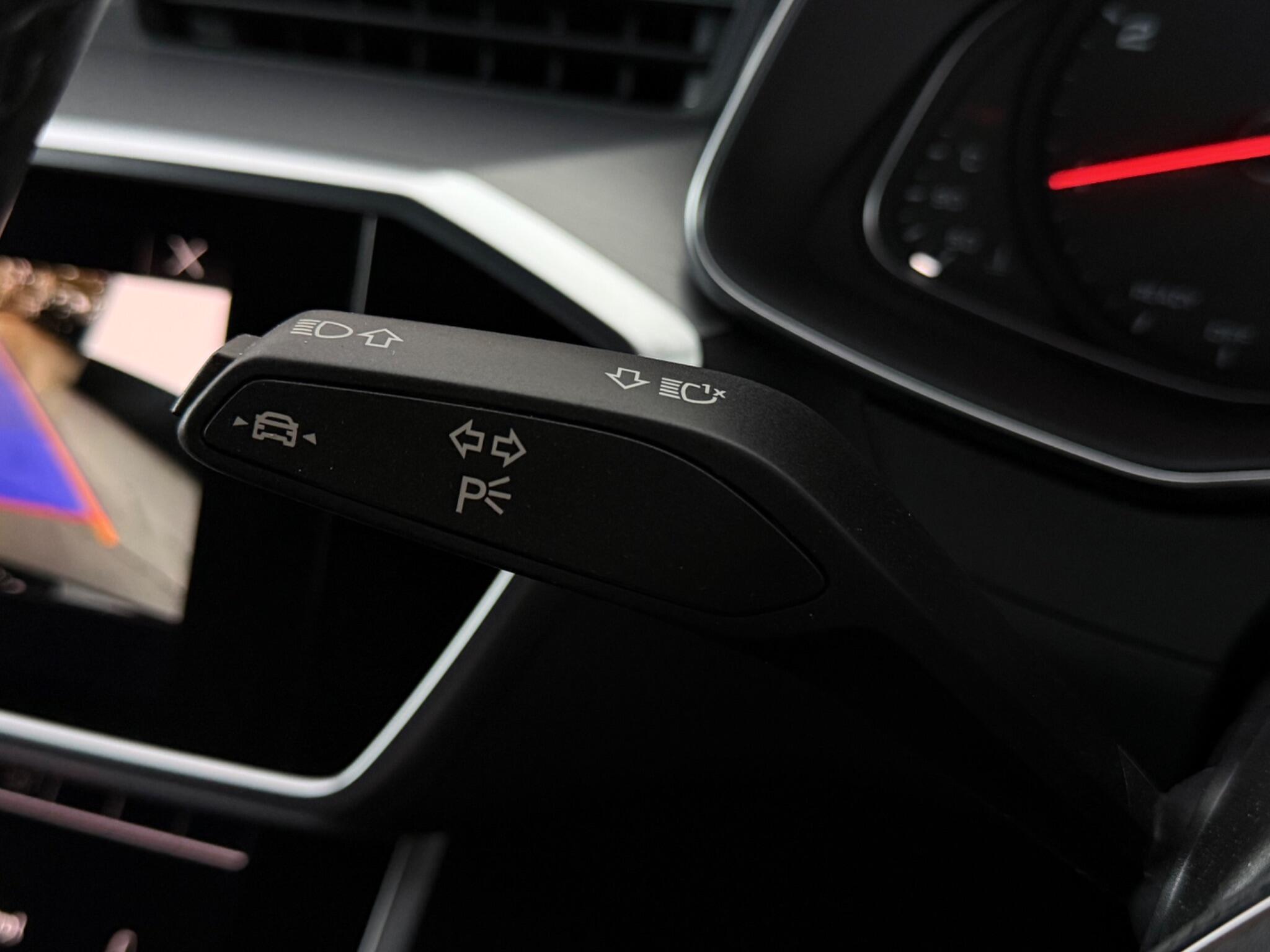 Audi A6 view 18