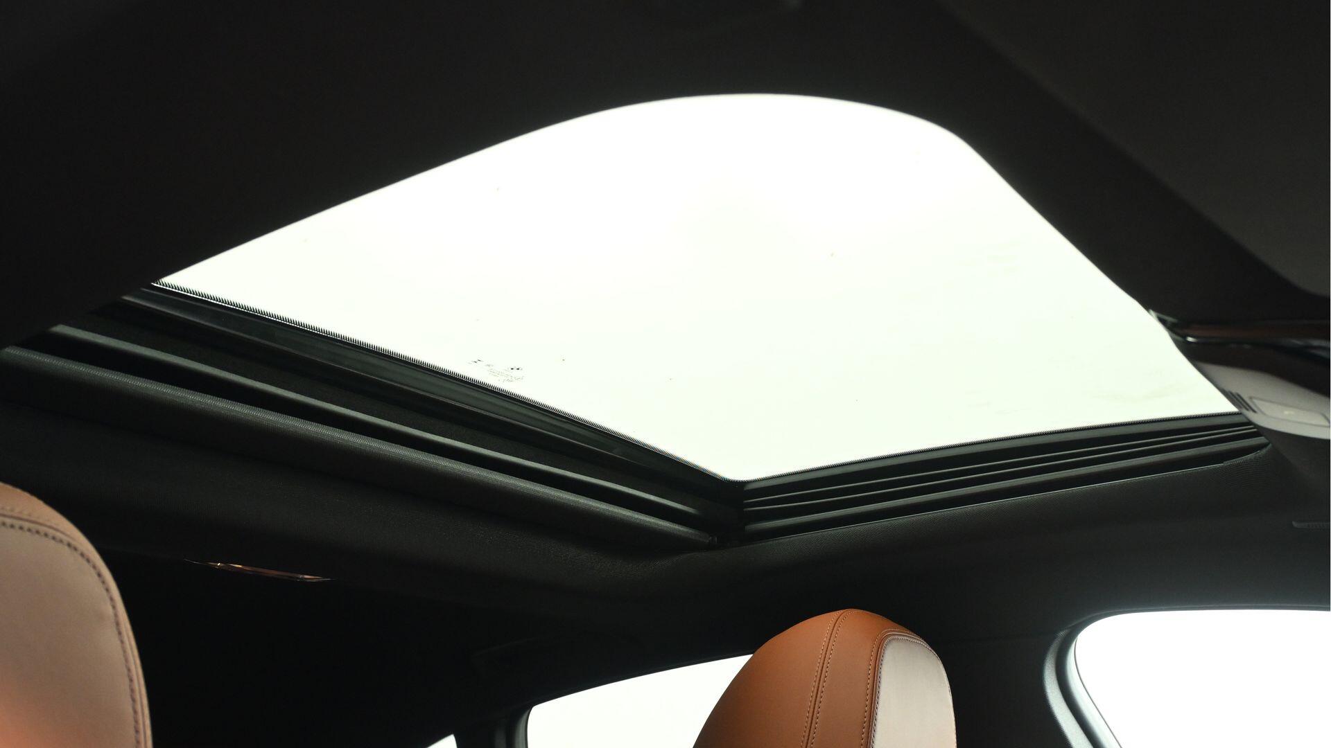 BMW i4 view 21