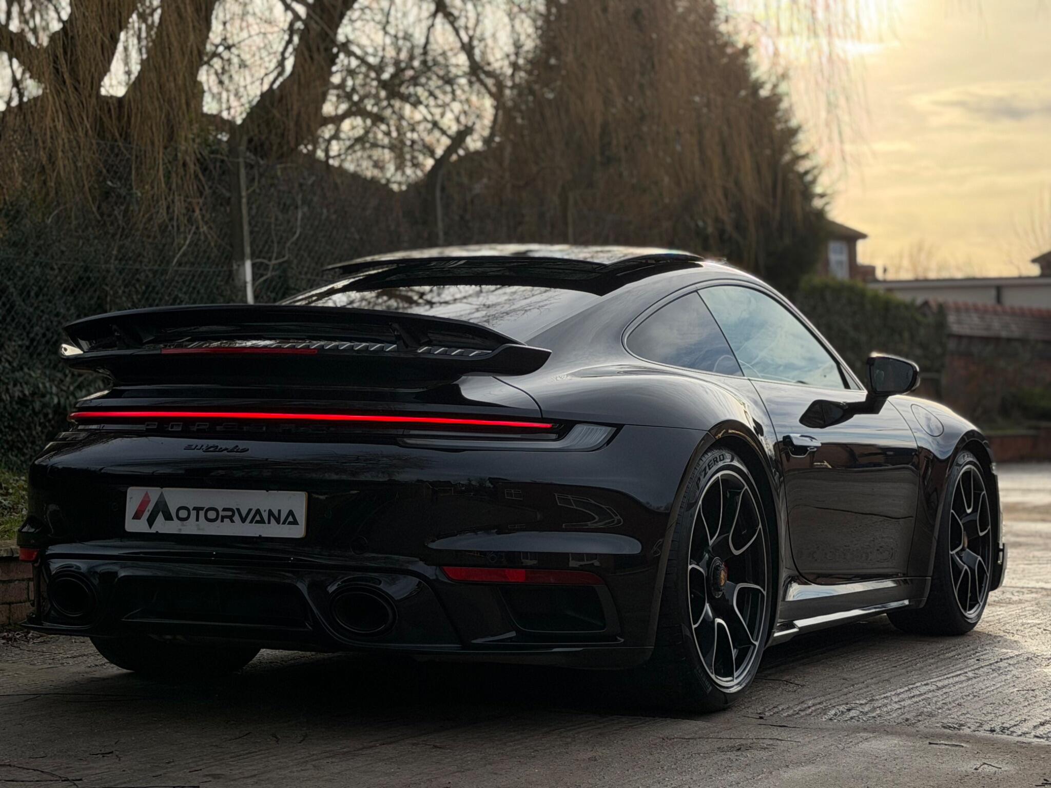 Porsche 911 view 19