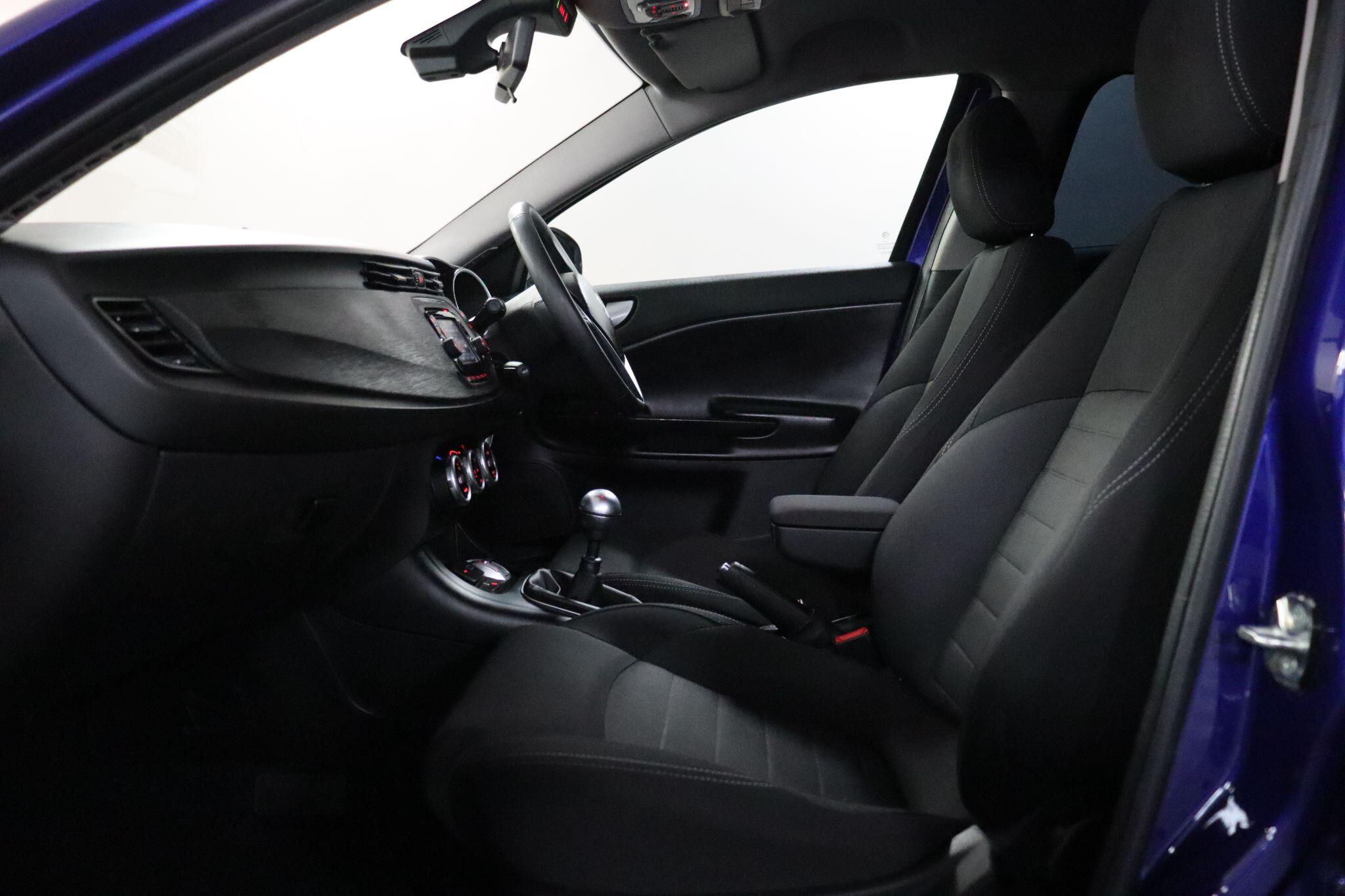 Alfa Romeo Giulietta view 39