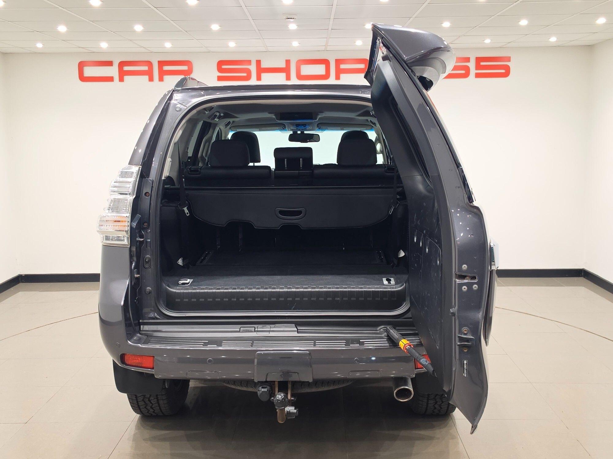Toyota Land Cruiser view 56