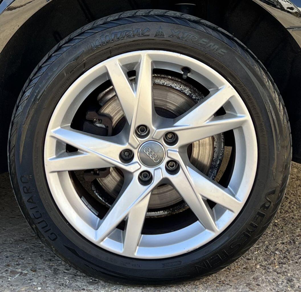 Audi A4 view 13