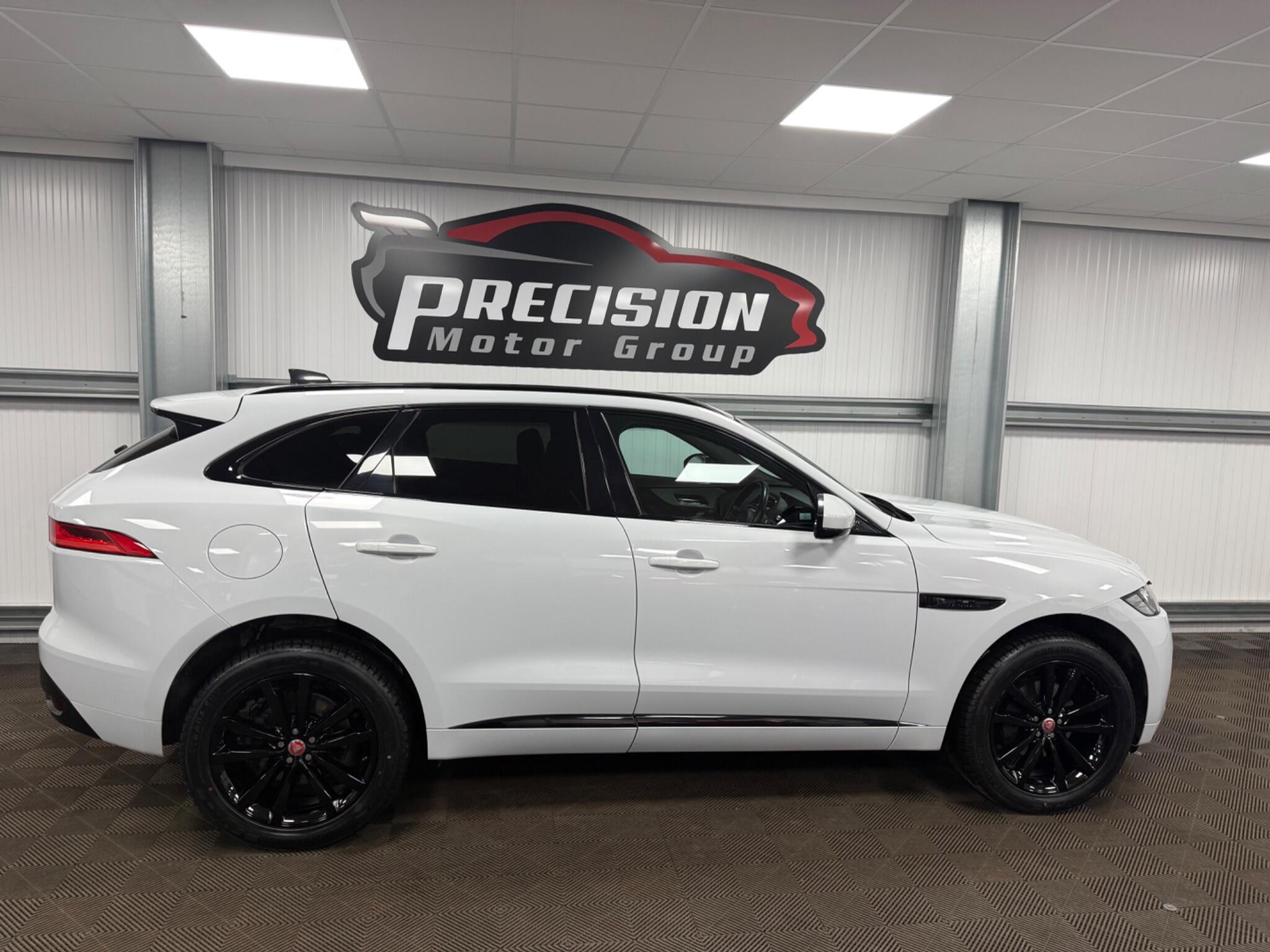 Jaguar F-Pace view 22