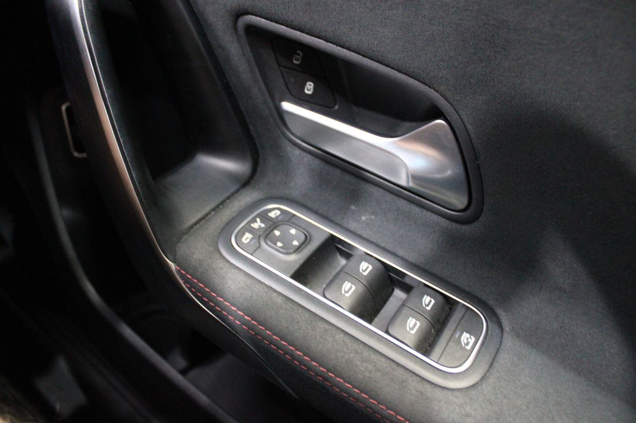 Mercedes-Benz A-Class view 30