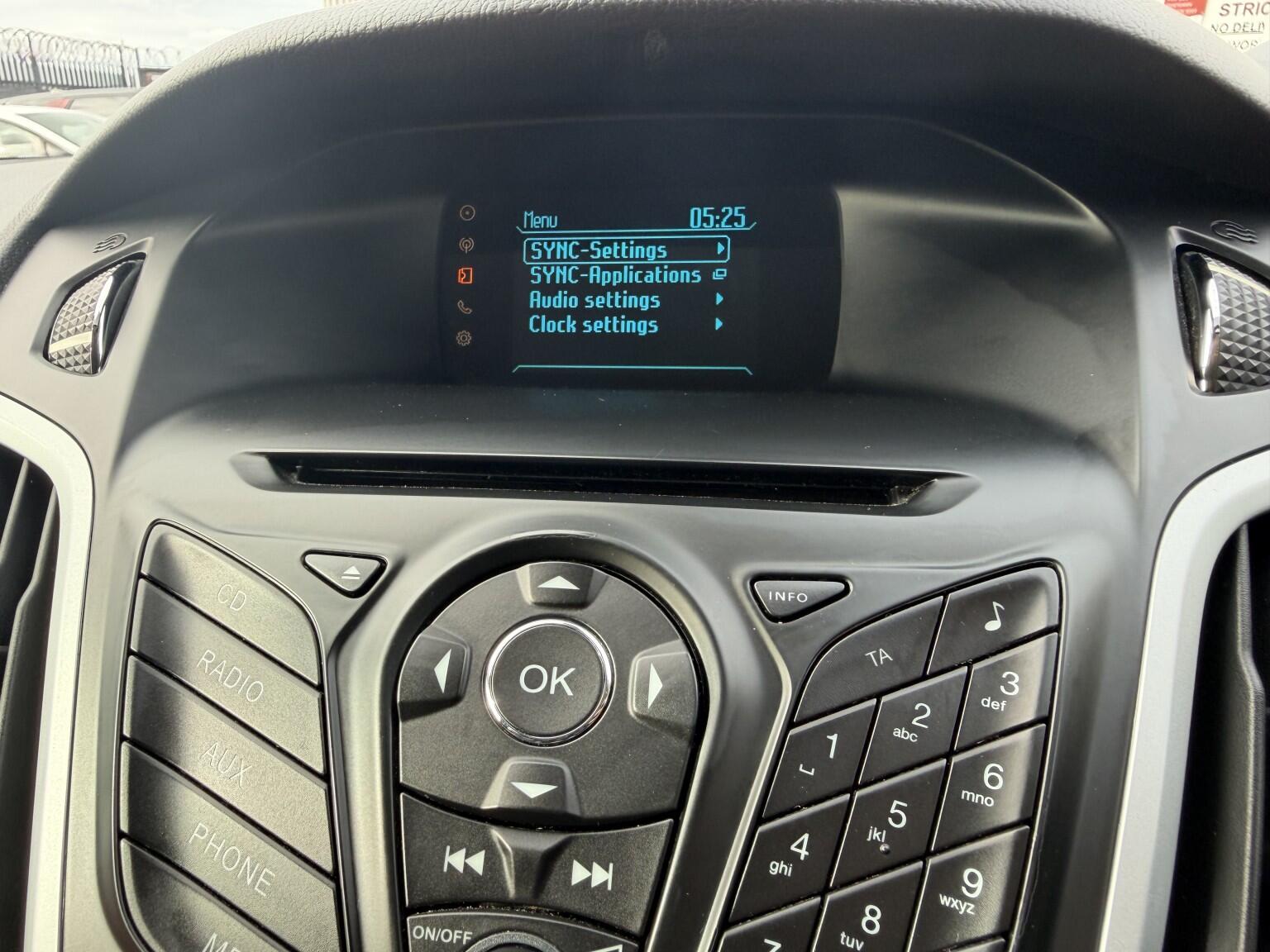 Ford Focus view 43
