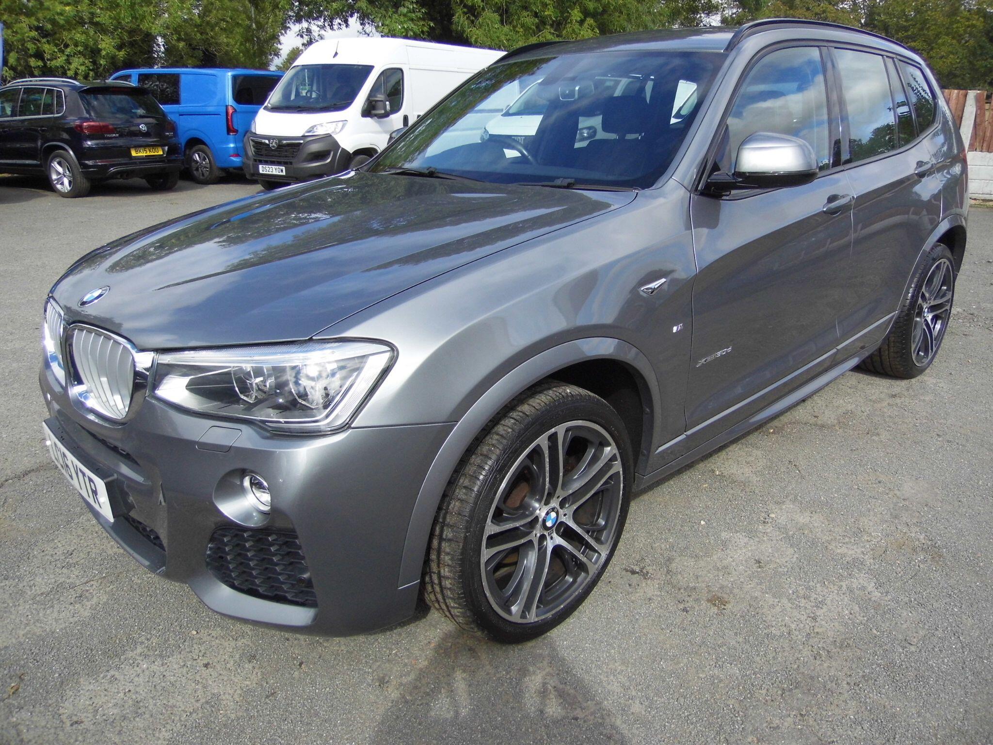 BMW X3 view 3