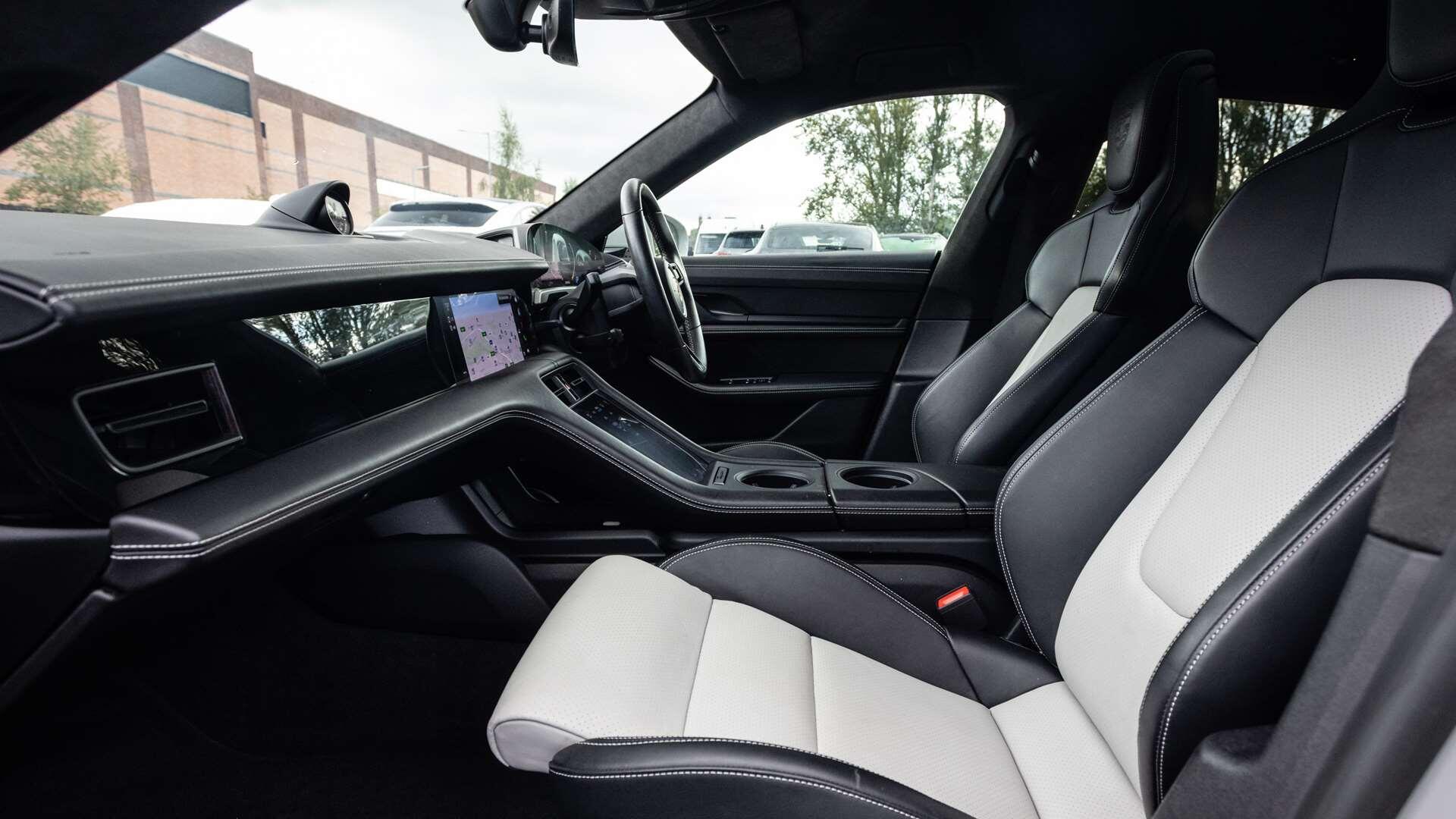 Porsche Taycan view 13