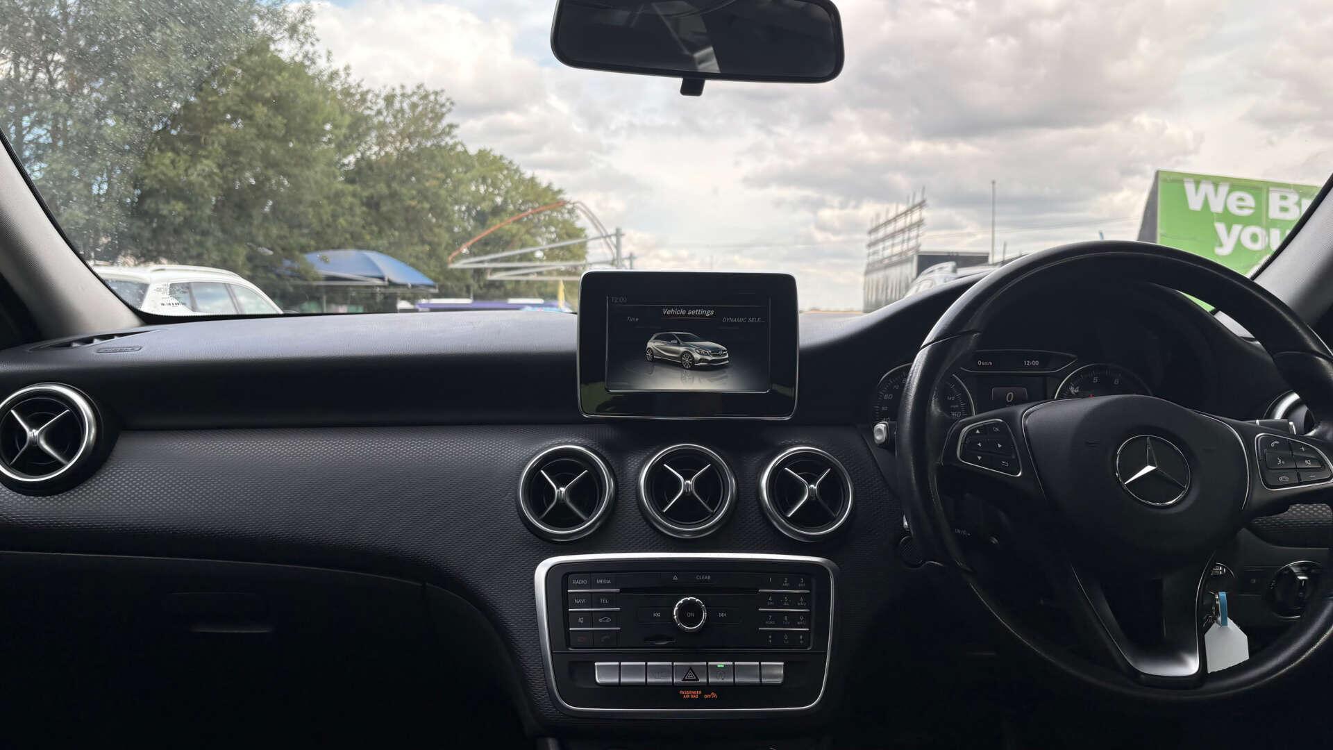 Mercedes-Benz A-Class view 33
