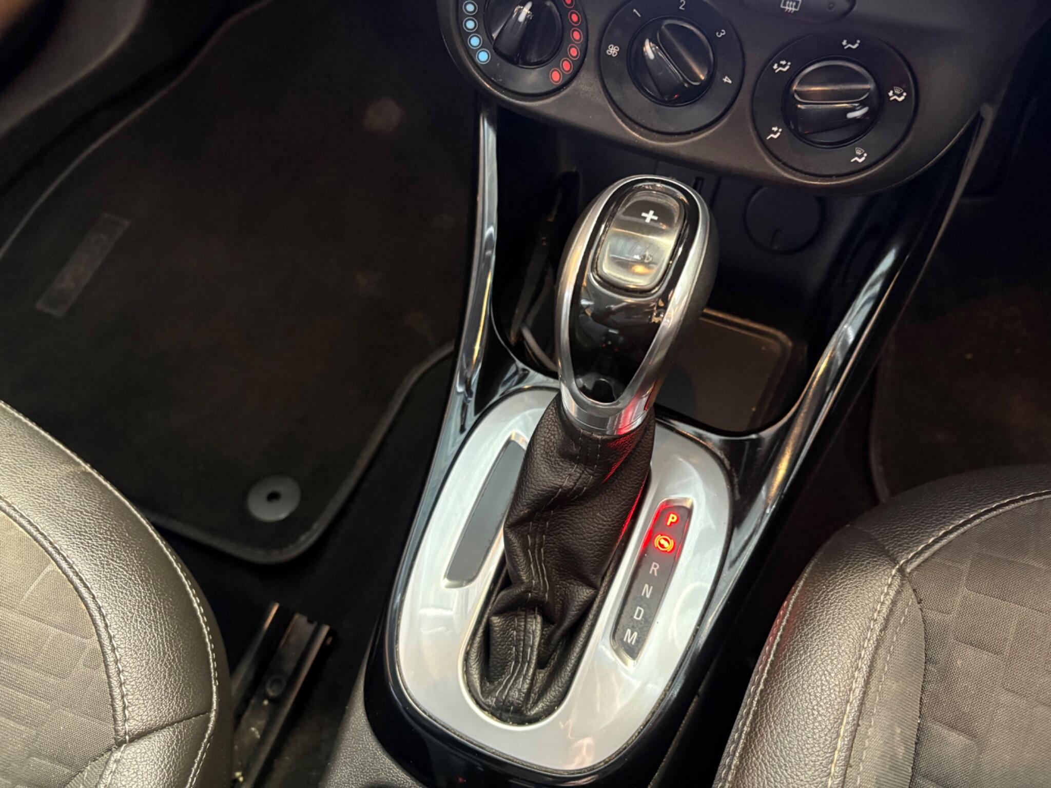 Vauxhall Corsa view 12