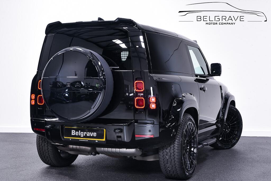 Land Rover Defender view 3