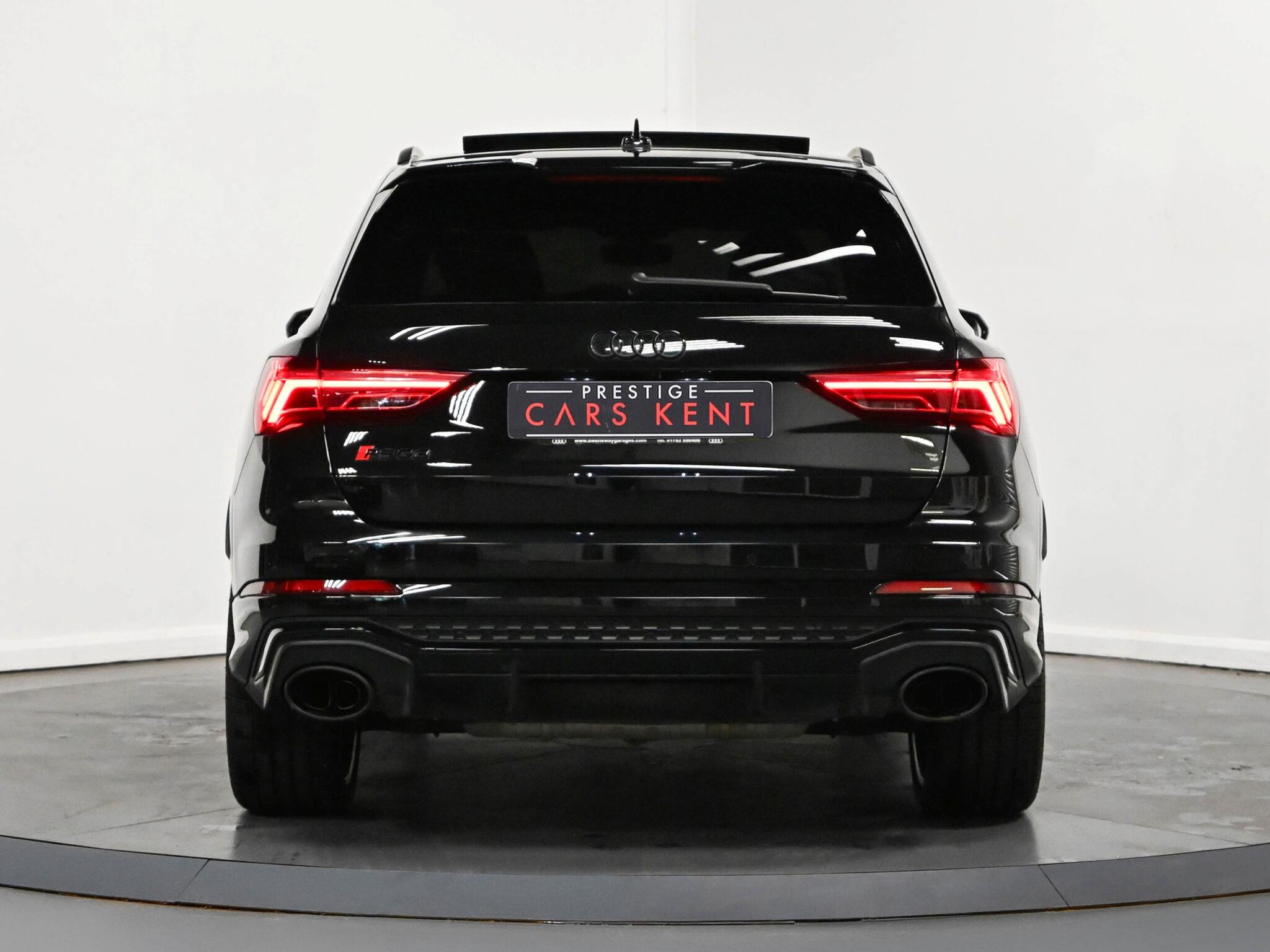 Audi RS Q3 view 26