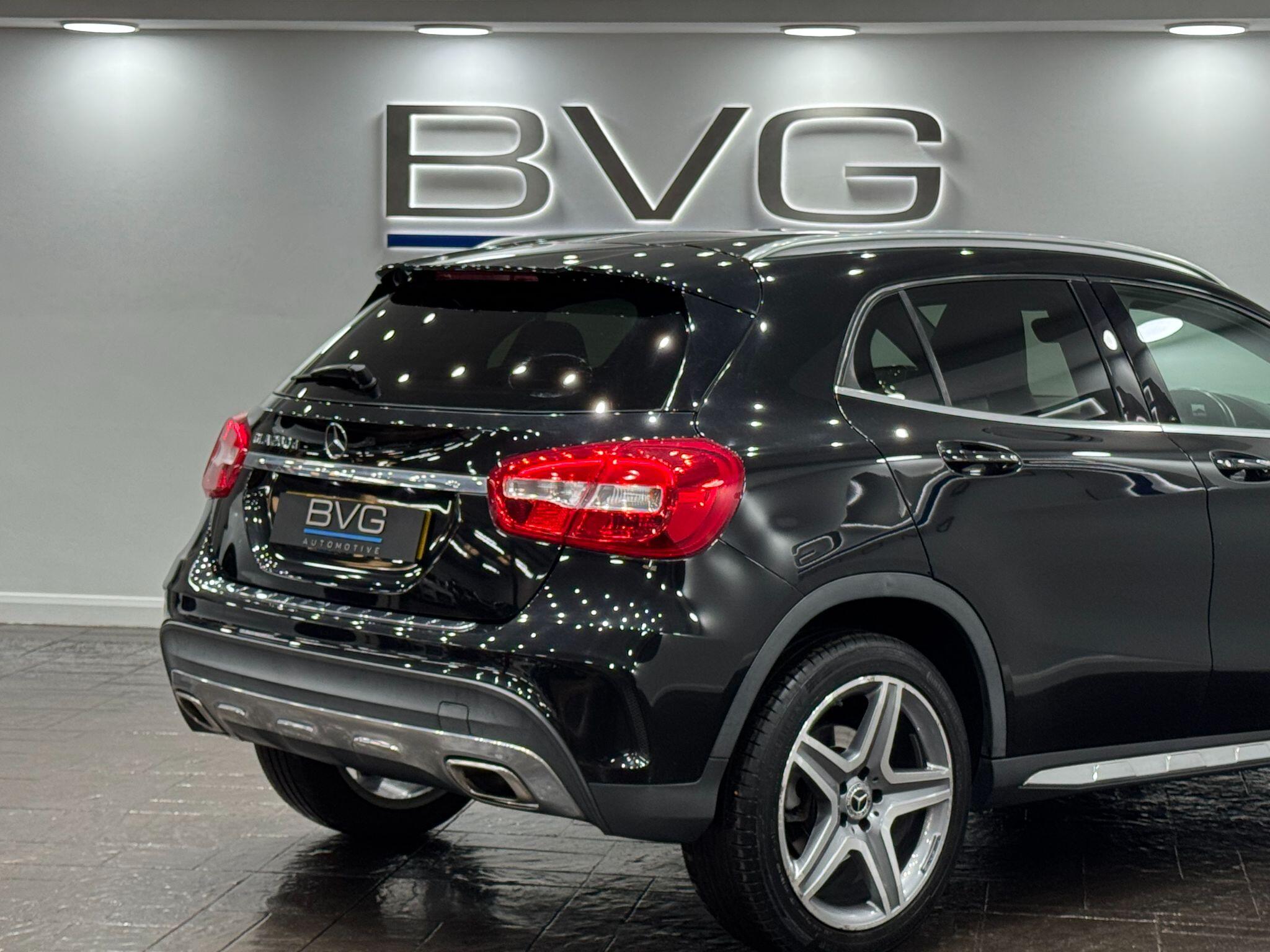 Mercedes-Benz Gla view 21