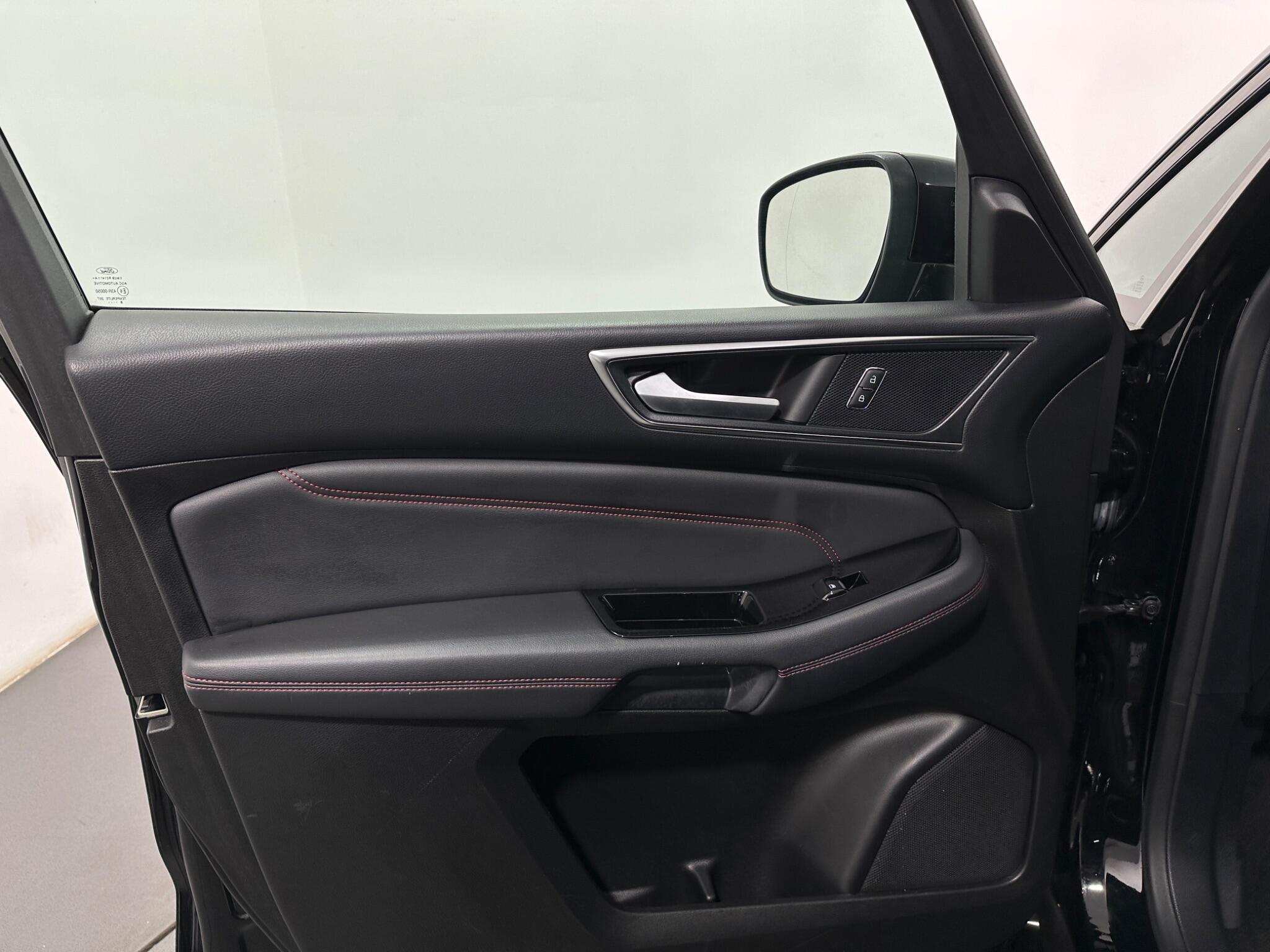 Ford S-Max view 37