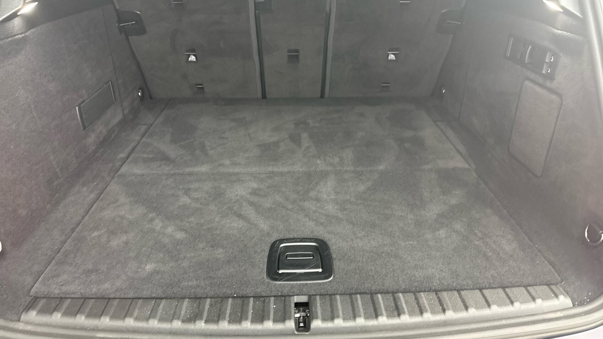BMW iX view 13