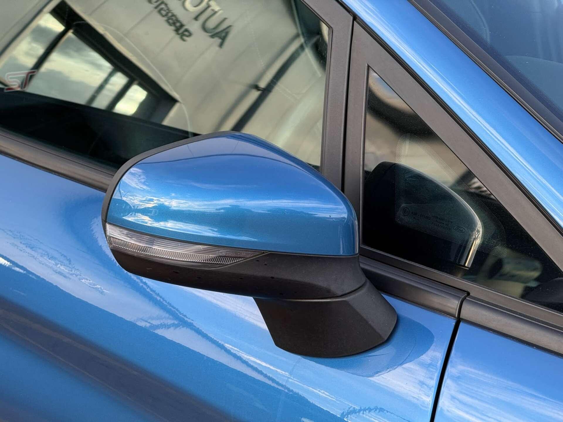Ford Fiesta view 12
