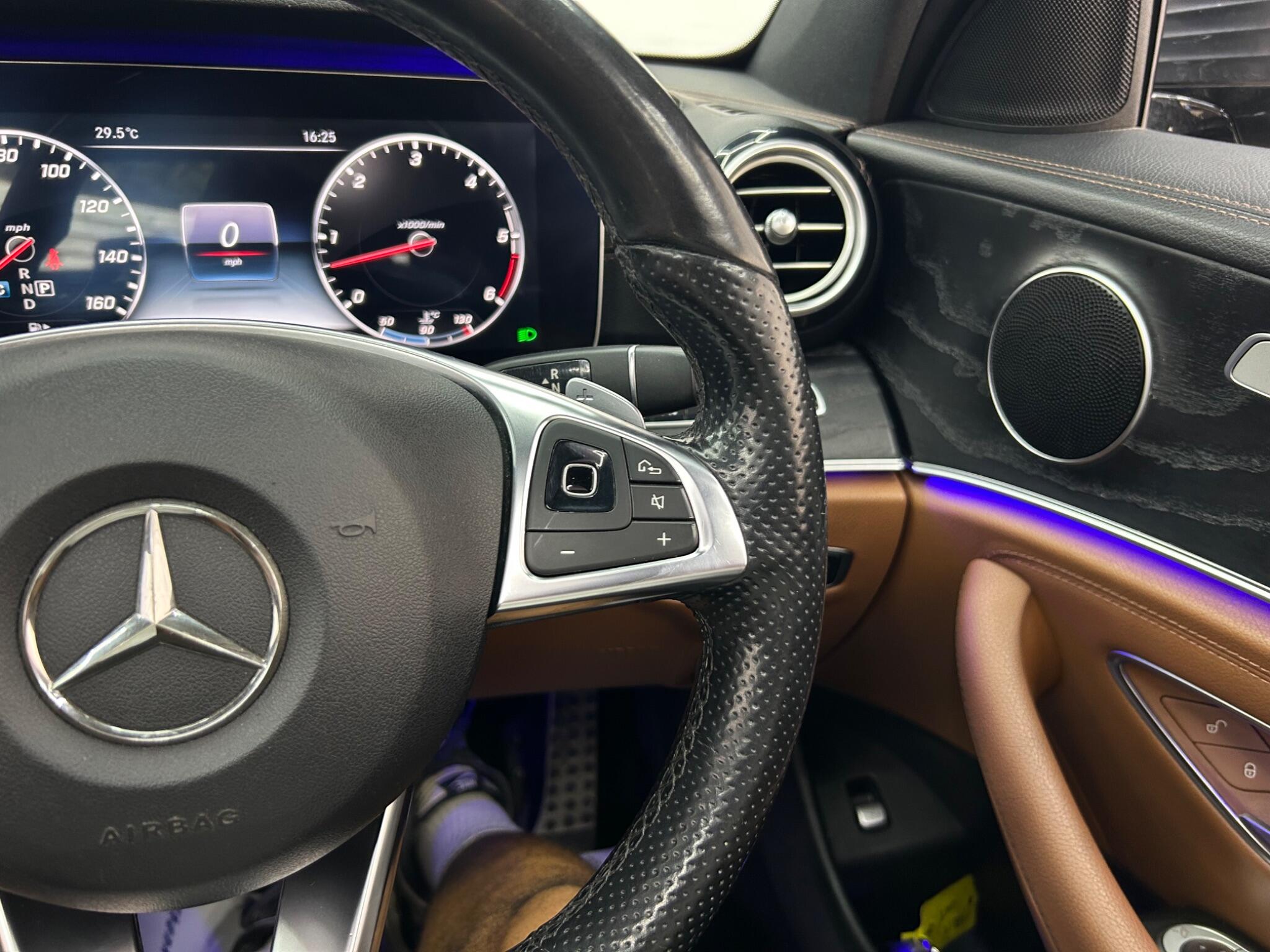 Mercedes-Benz E Class view 62