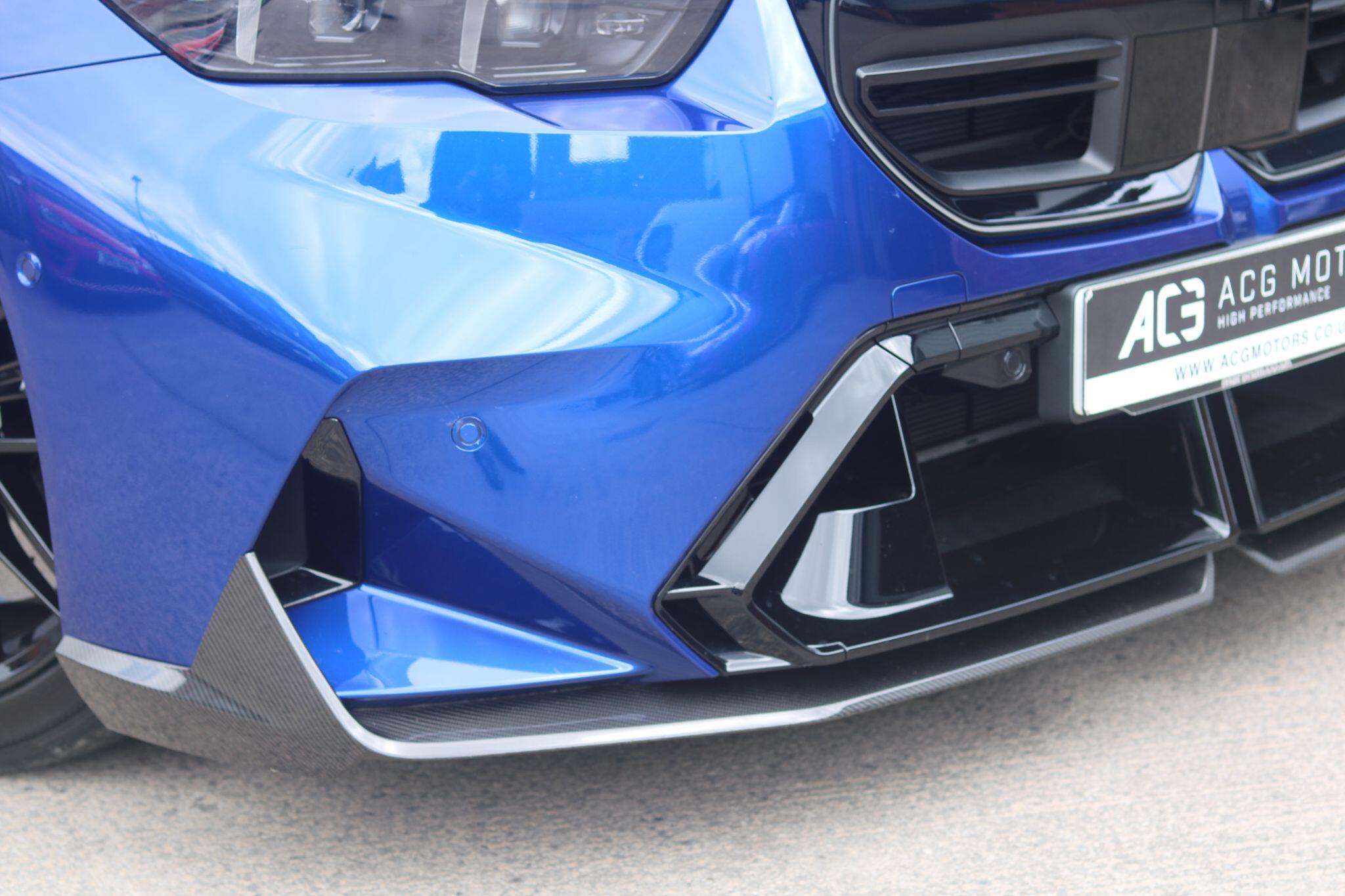 BMW M5 view 24