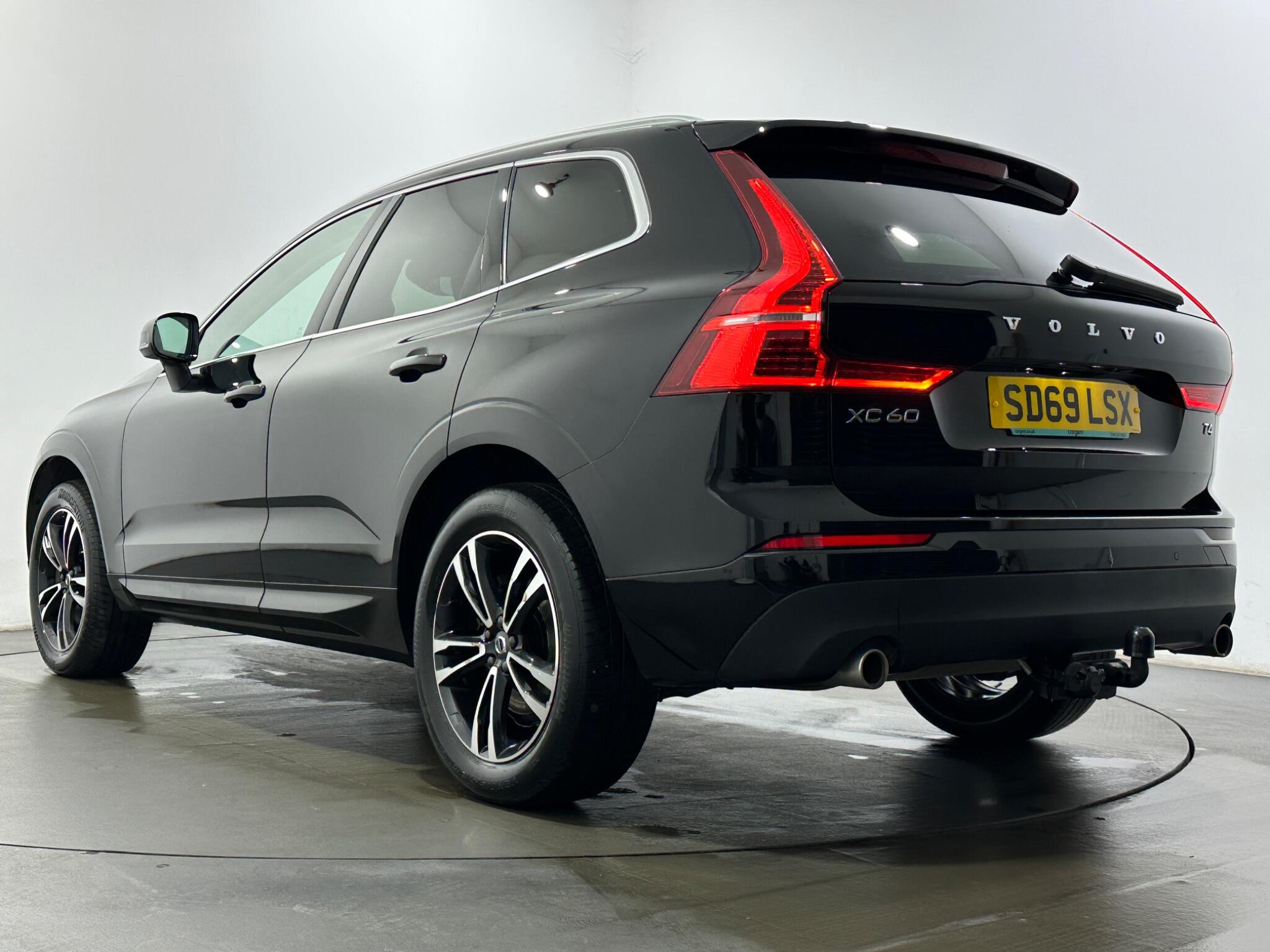 Volvo XC60 view 49