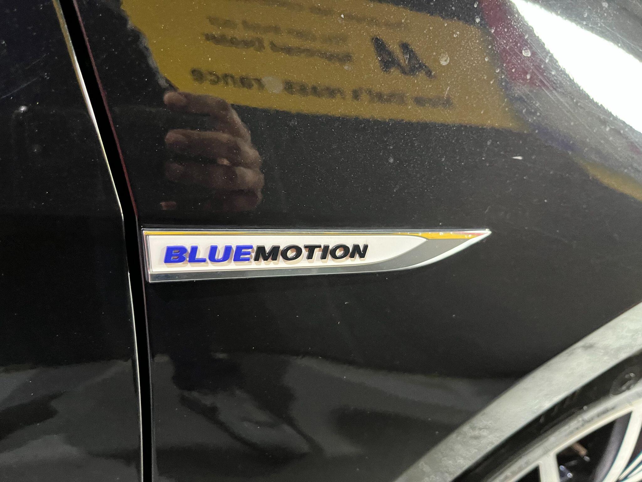 Volkswagen Golf view 9
