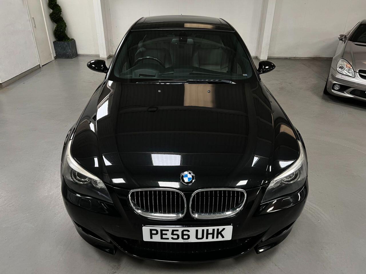 BMW M5 view 21