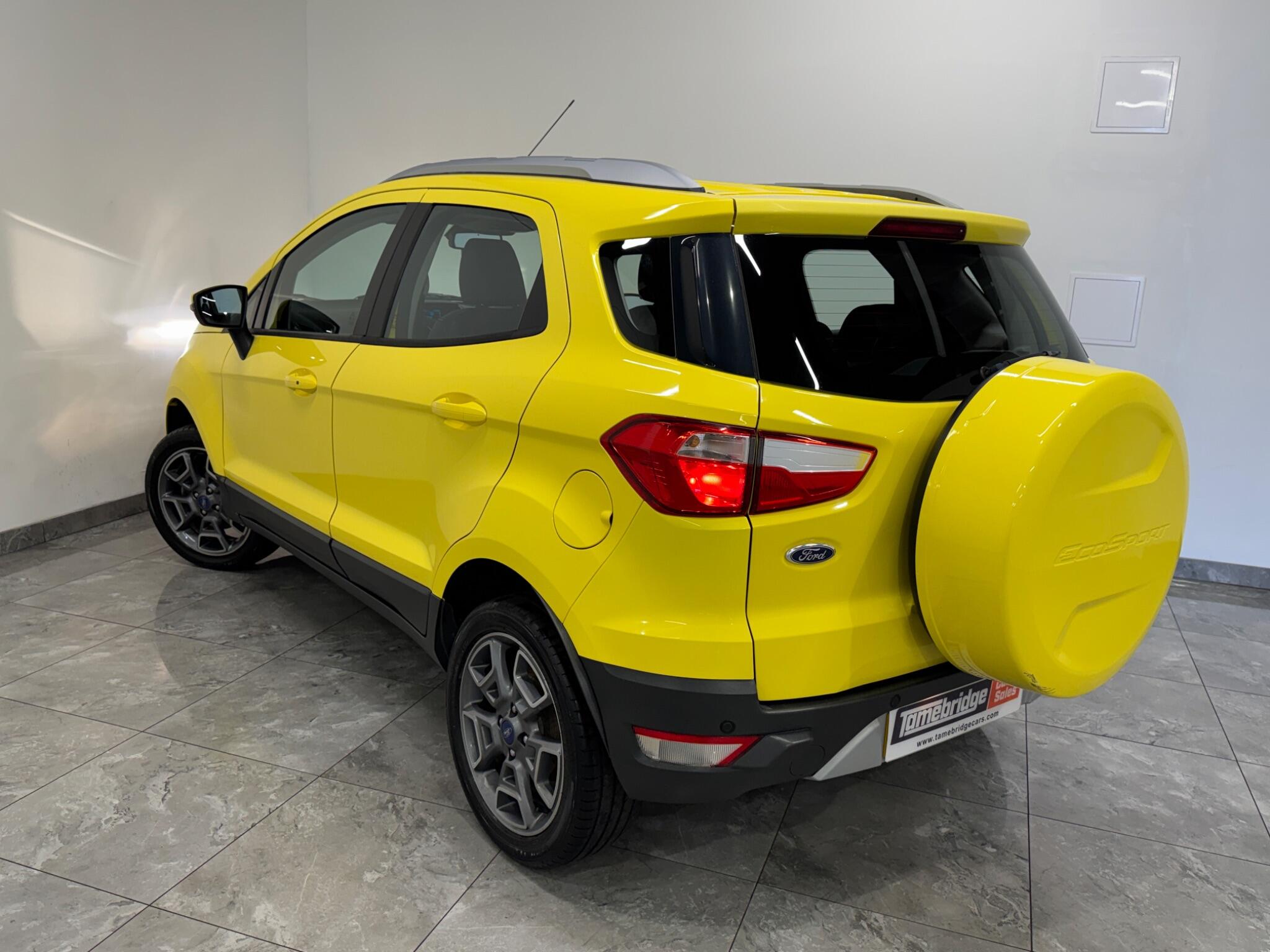 Ford Ecosport view 5