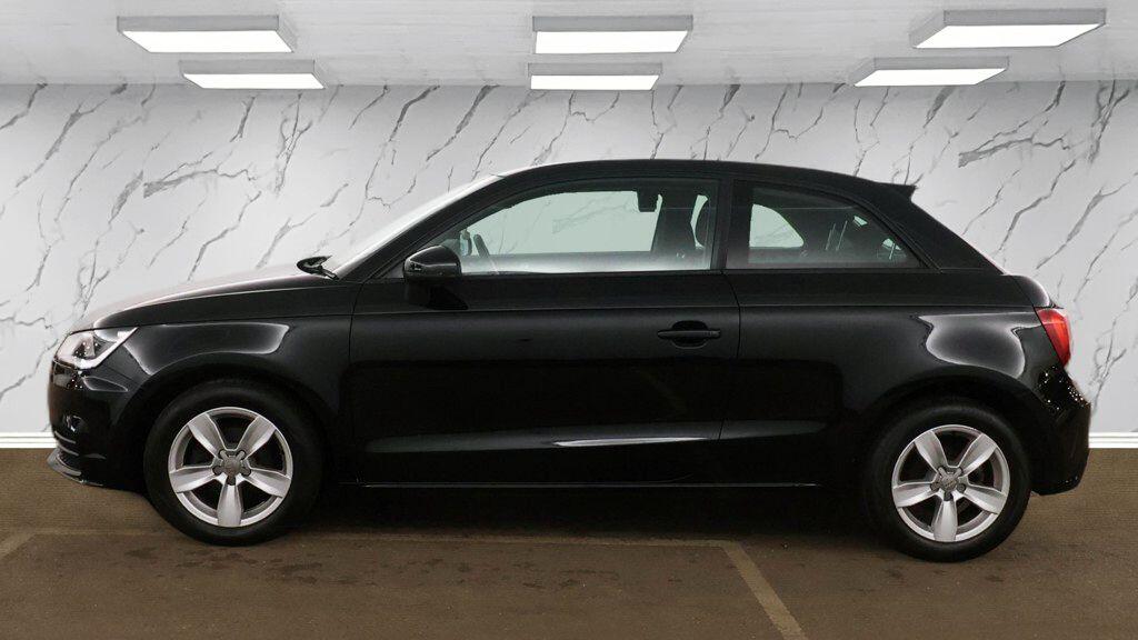 Audi A1 view 9