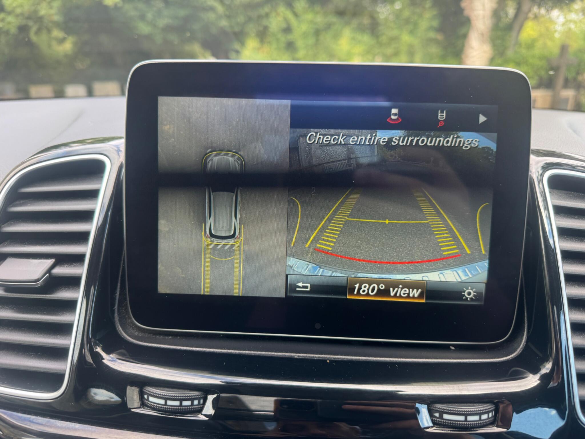 Mercedes-Benz Gle view 54