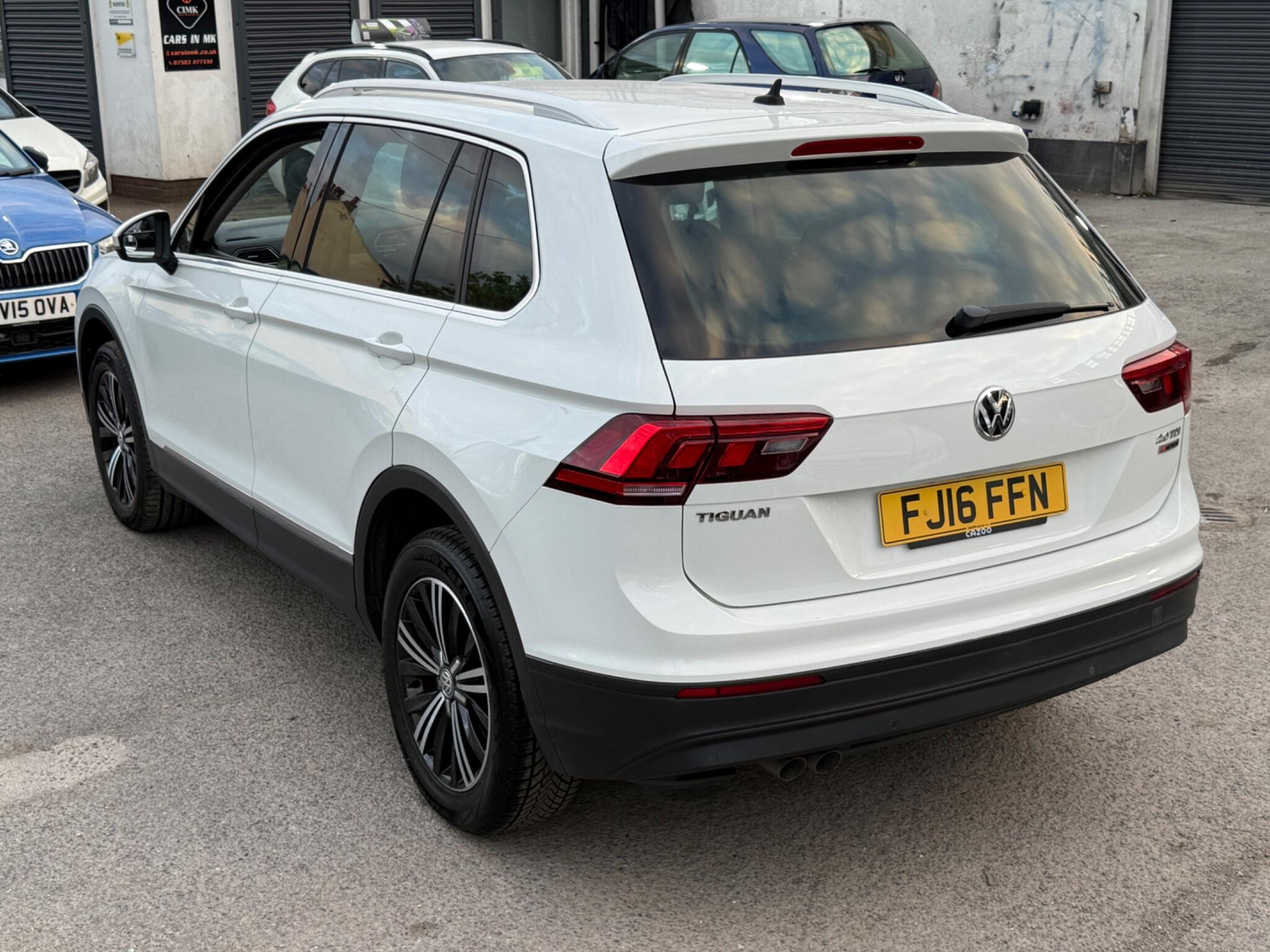 Volkswagen Tiguan - Image 15