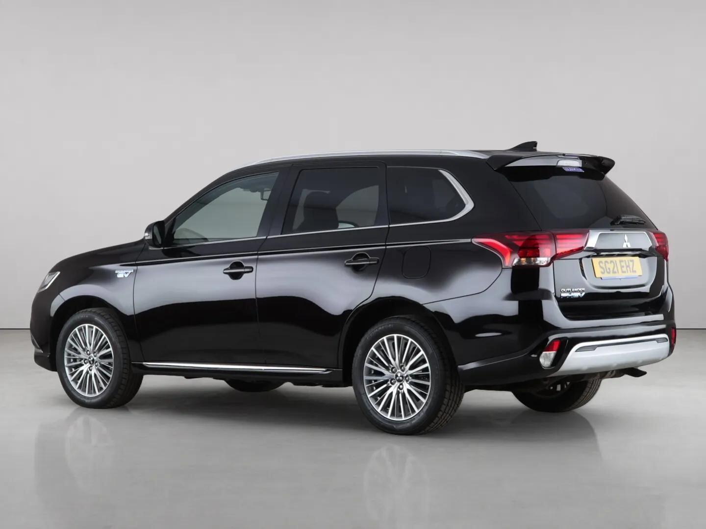 Mitsubishi Outlander view 8