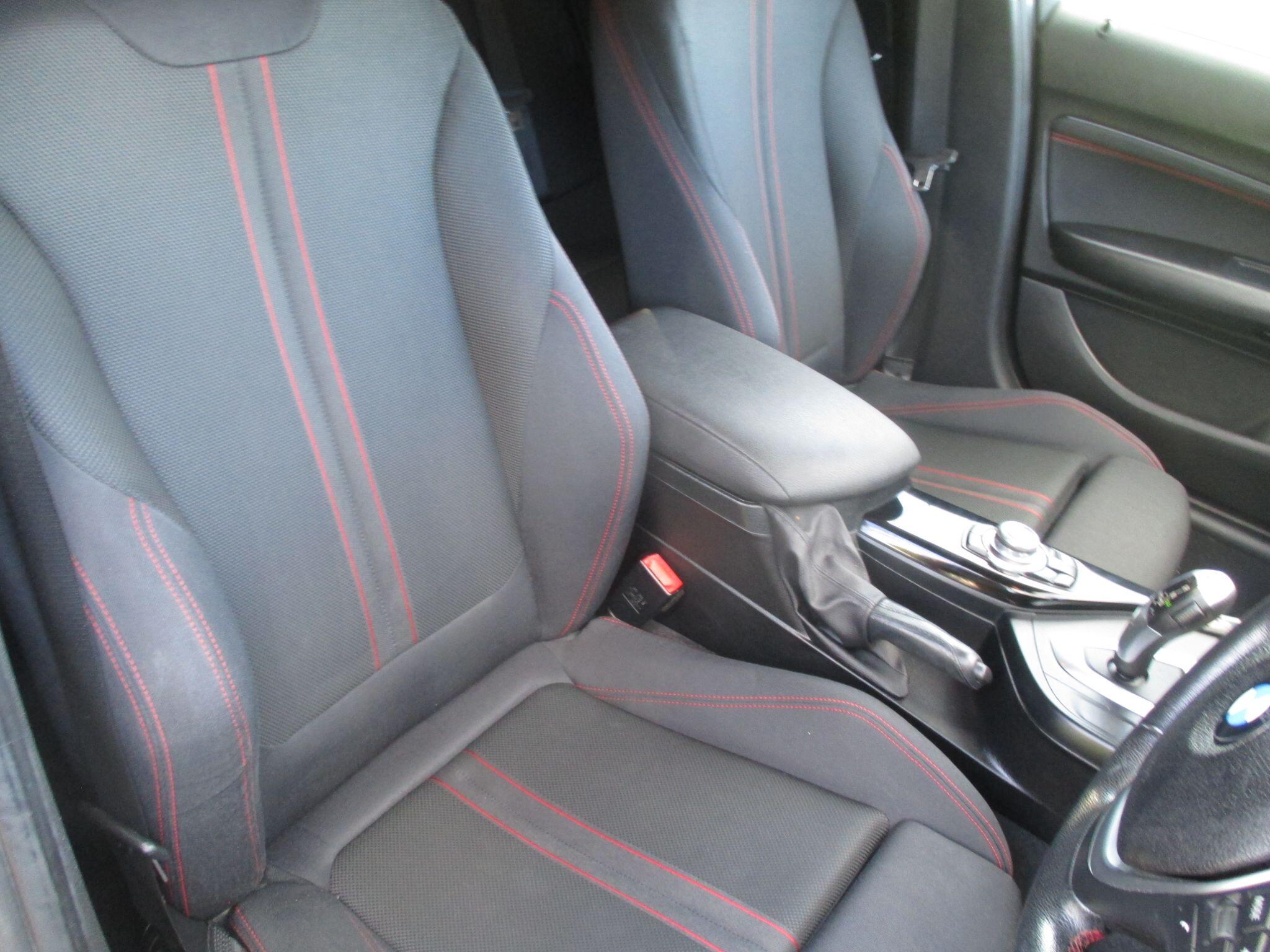 BMW 1 Series view 21
