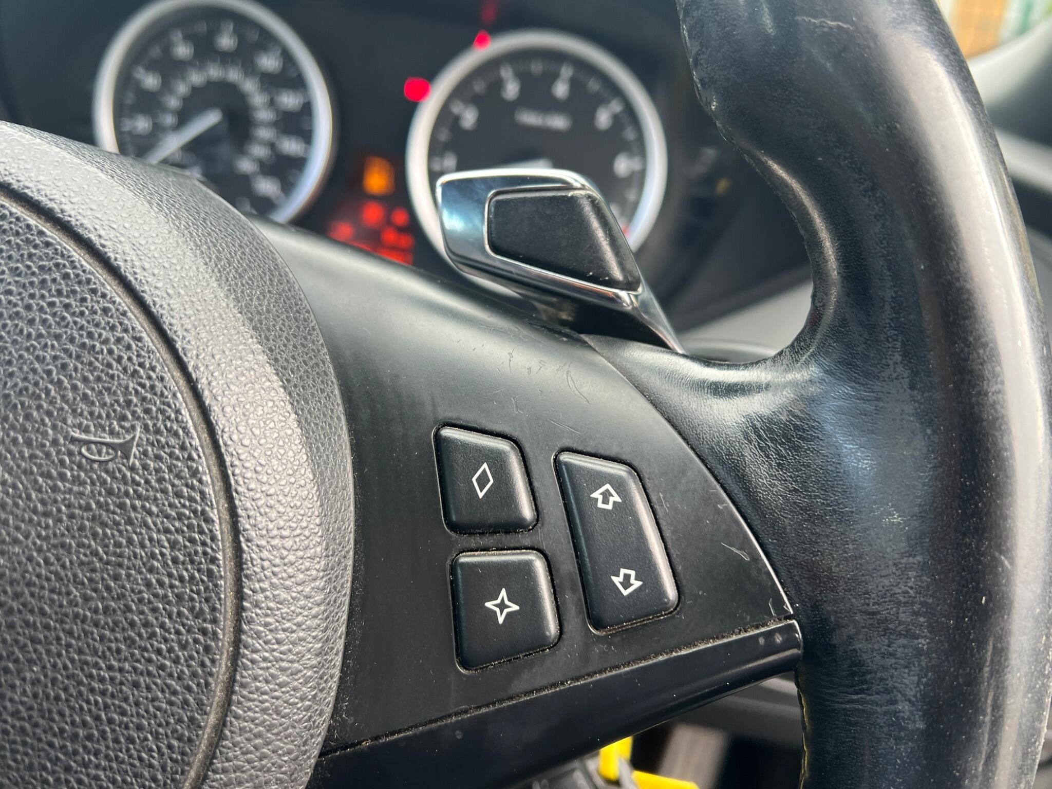 BMW 6 Series view 42