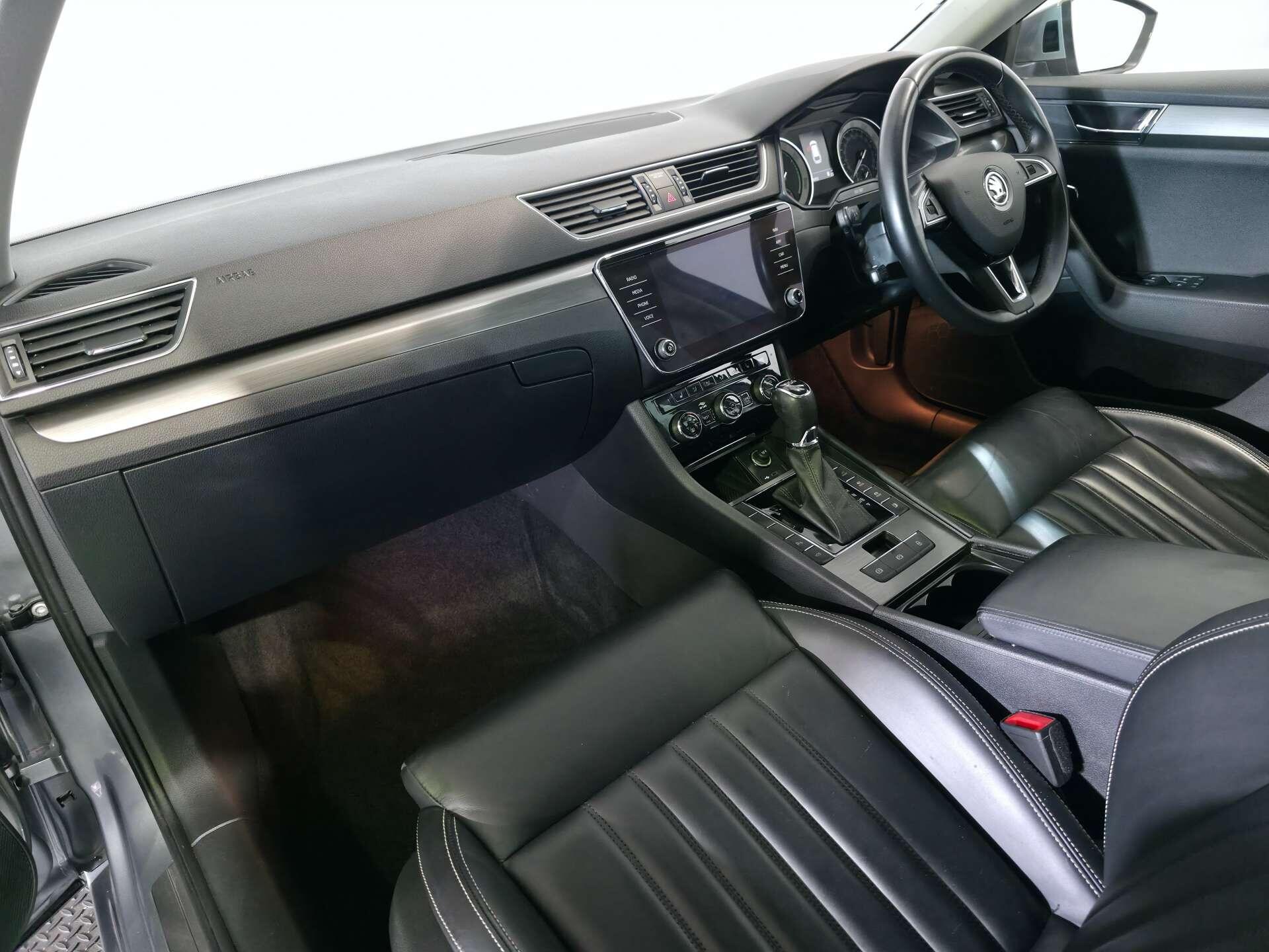 Skoda Superb view 72