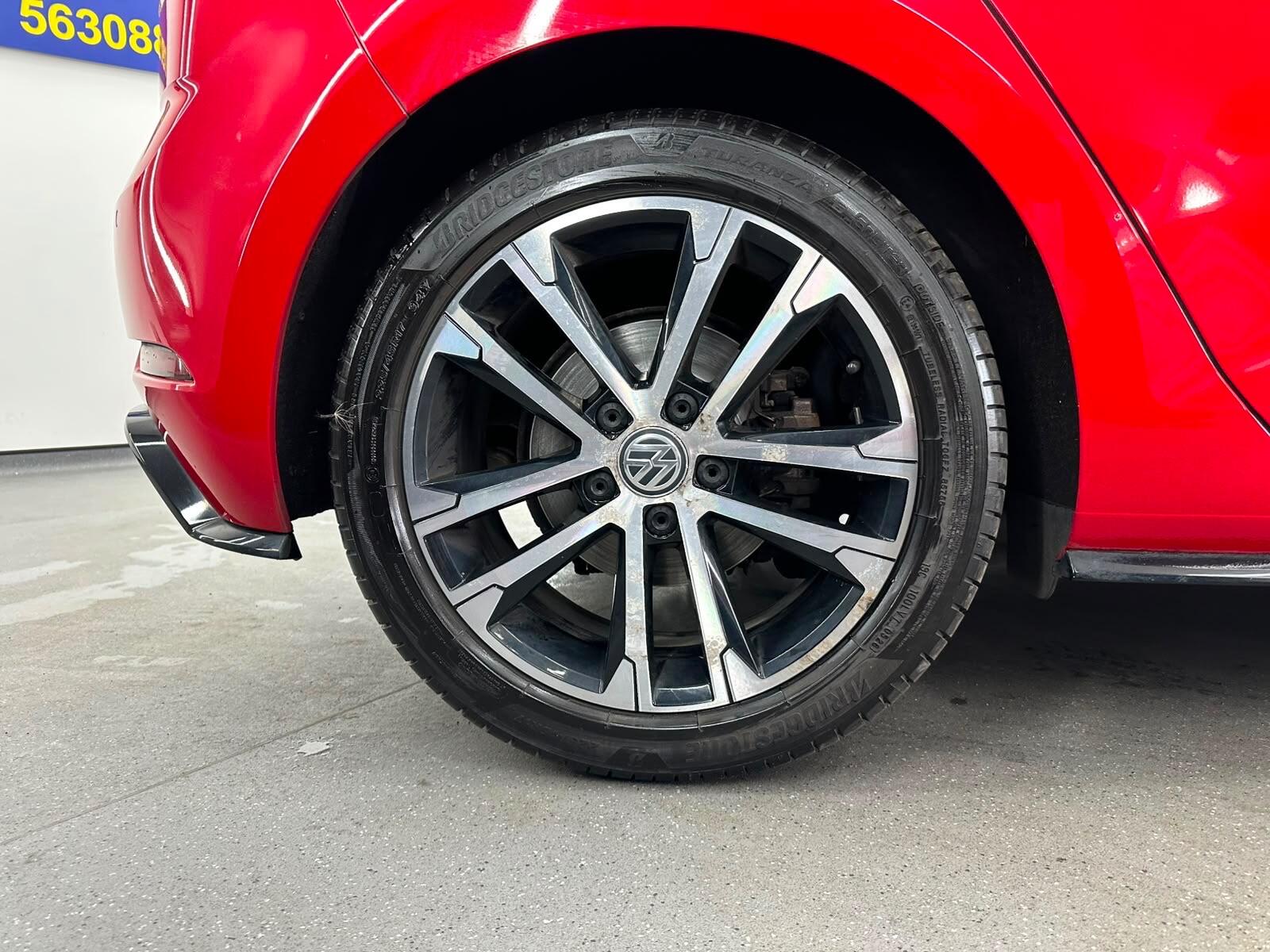Volkswagen Golf view 20